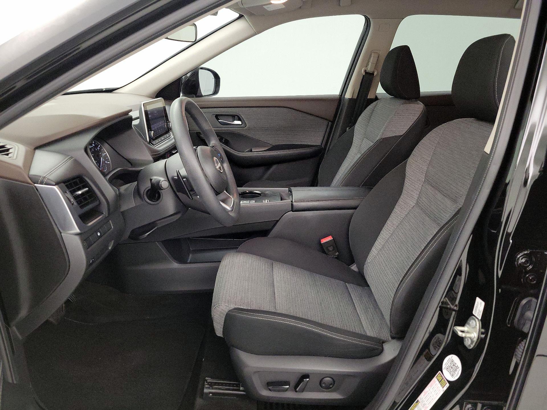 Thumbnail: 2023 Nissan Rogue - 11
