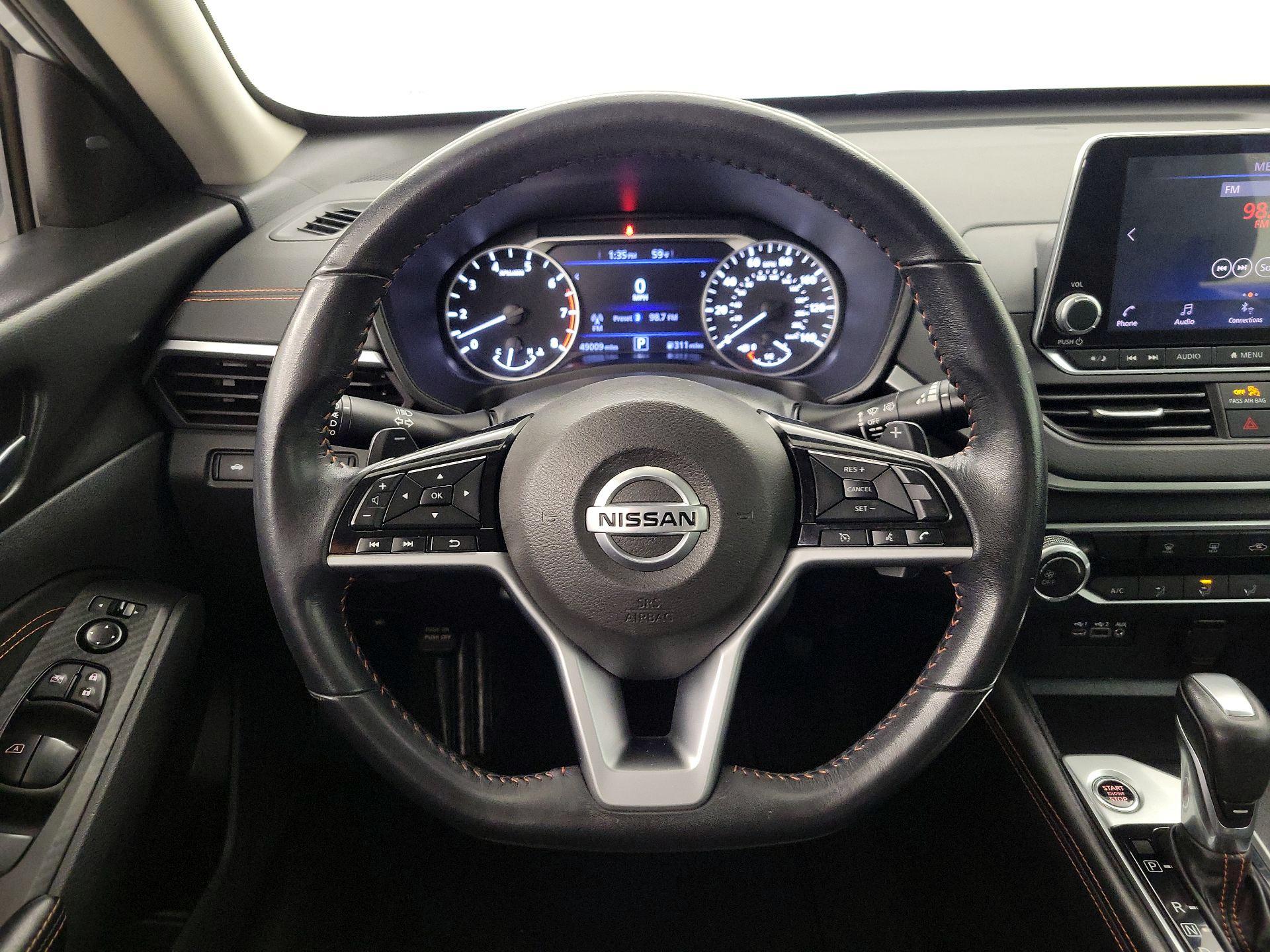 Thumbnail: 2021 Nissan Altima - 10