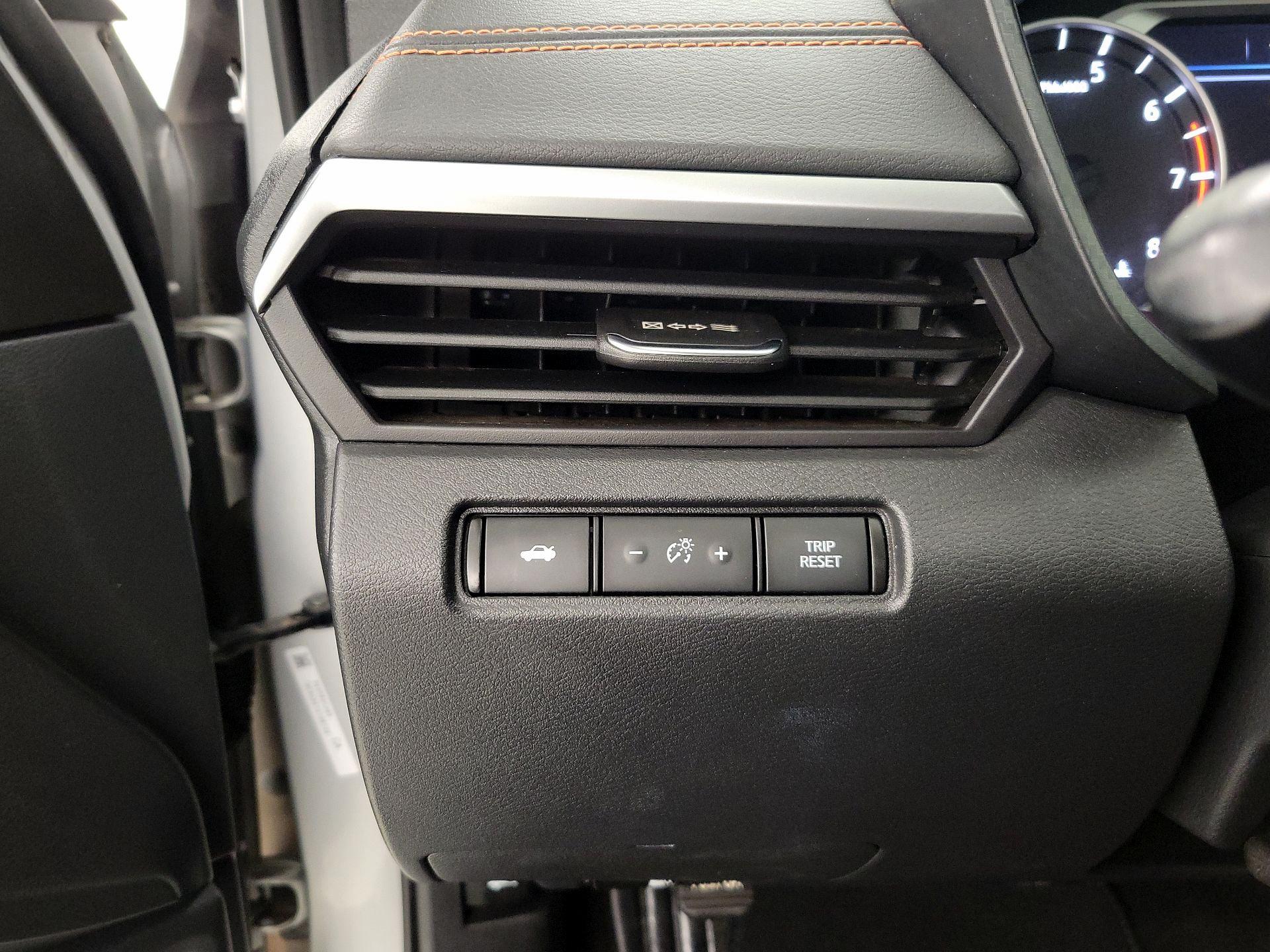 Thumbnail: 2021 Nissan Altima - 13