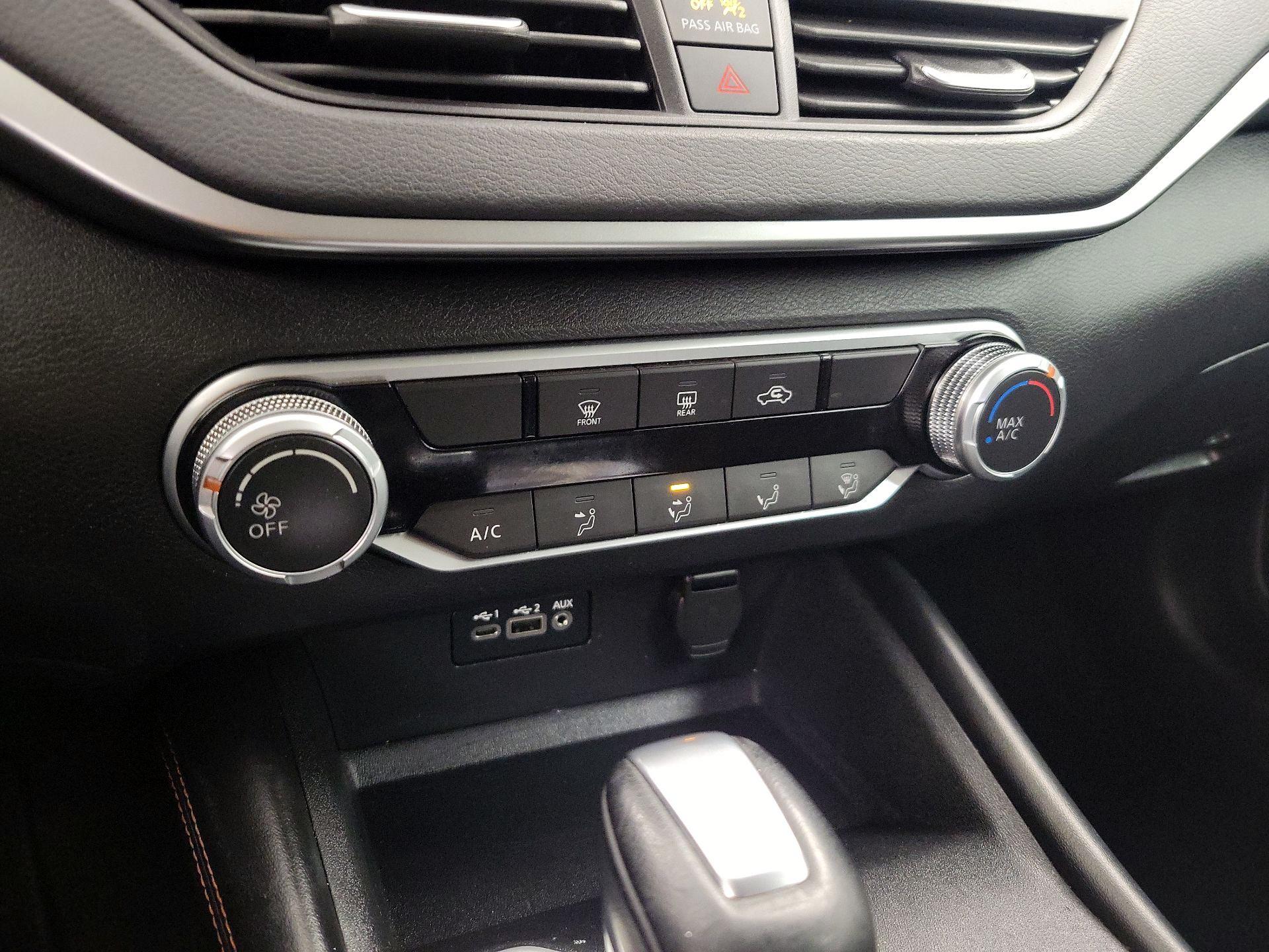 Thumbnail: 2021 Nissan Altima - 16