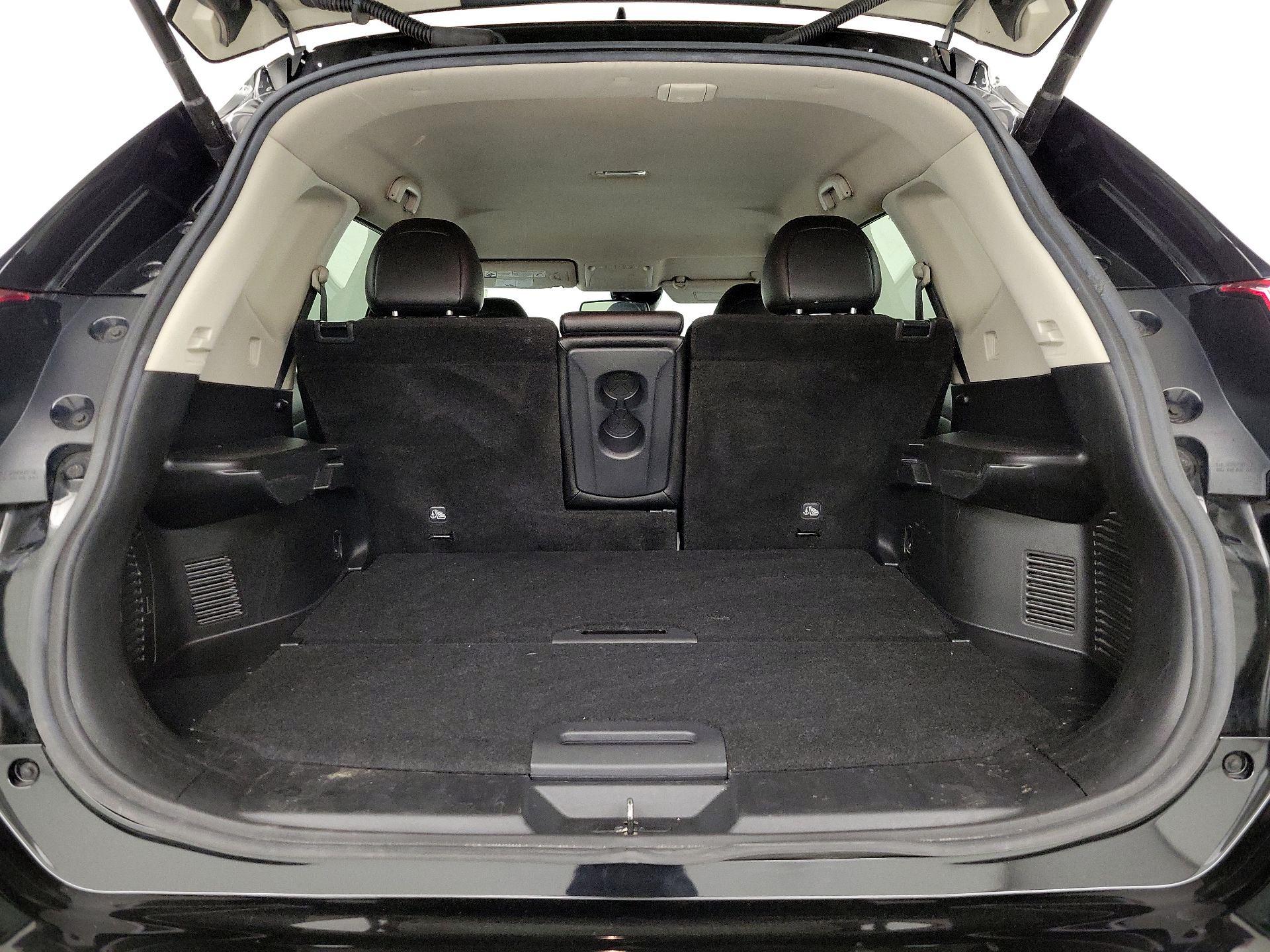 Thumbnail: 2019 Nissan Rogue - 19