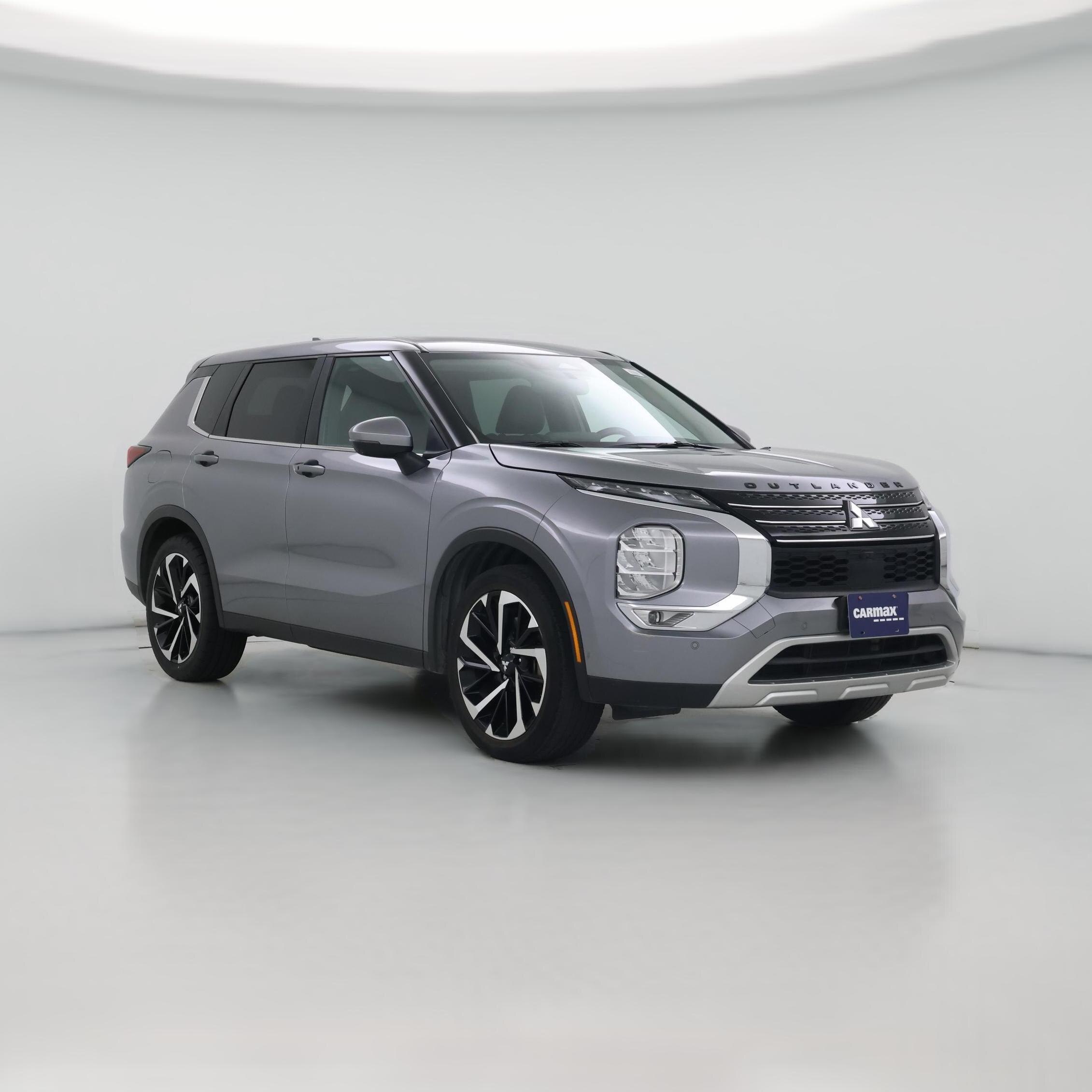 Thumbnail: 2022 Mitsubishi Outlander - 1