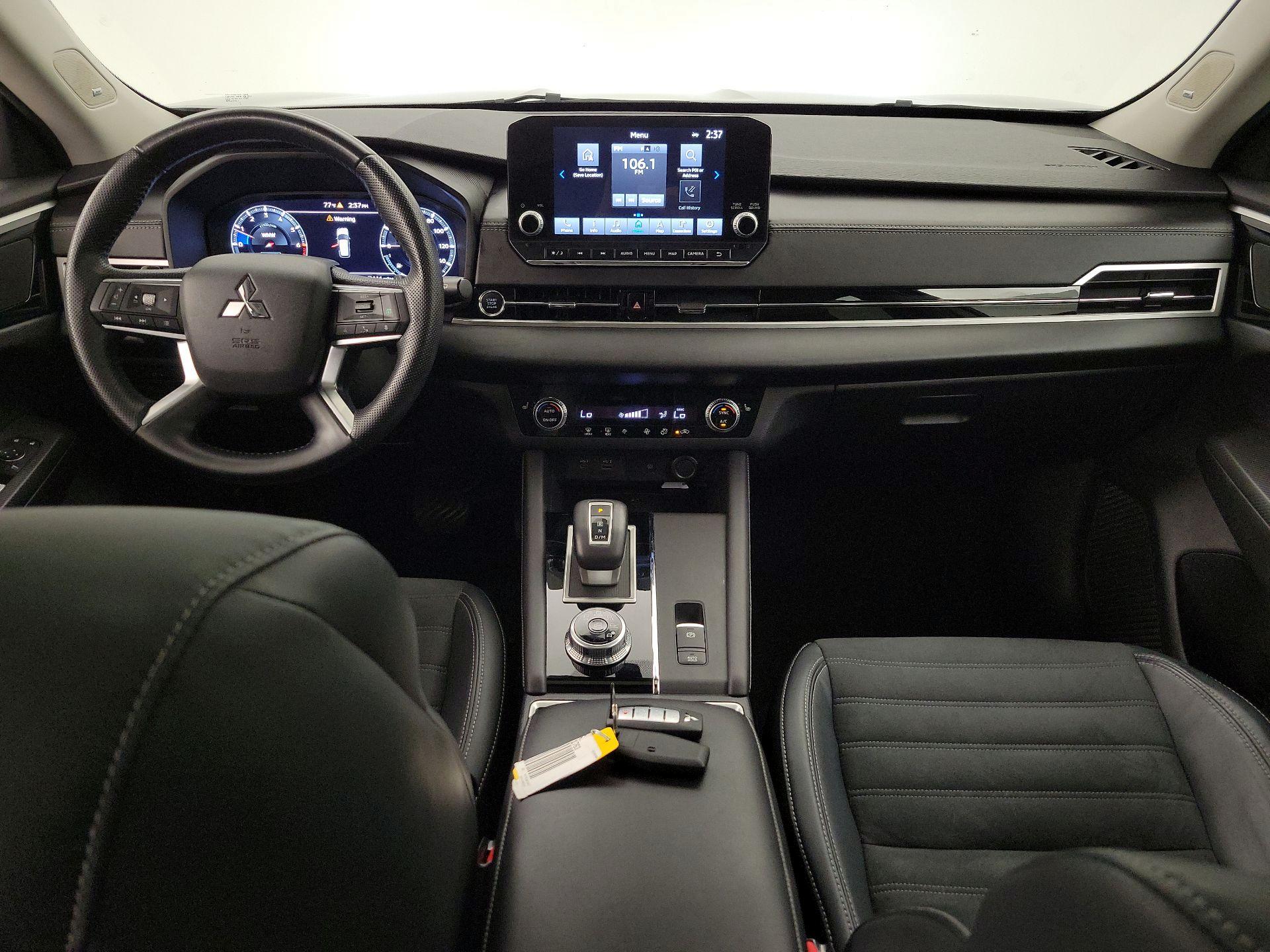 Thumbnail: 2022 Mitsubishi Outlander - 9