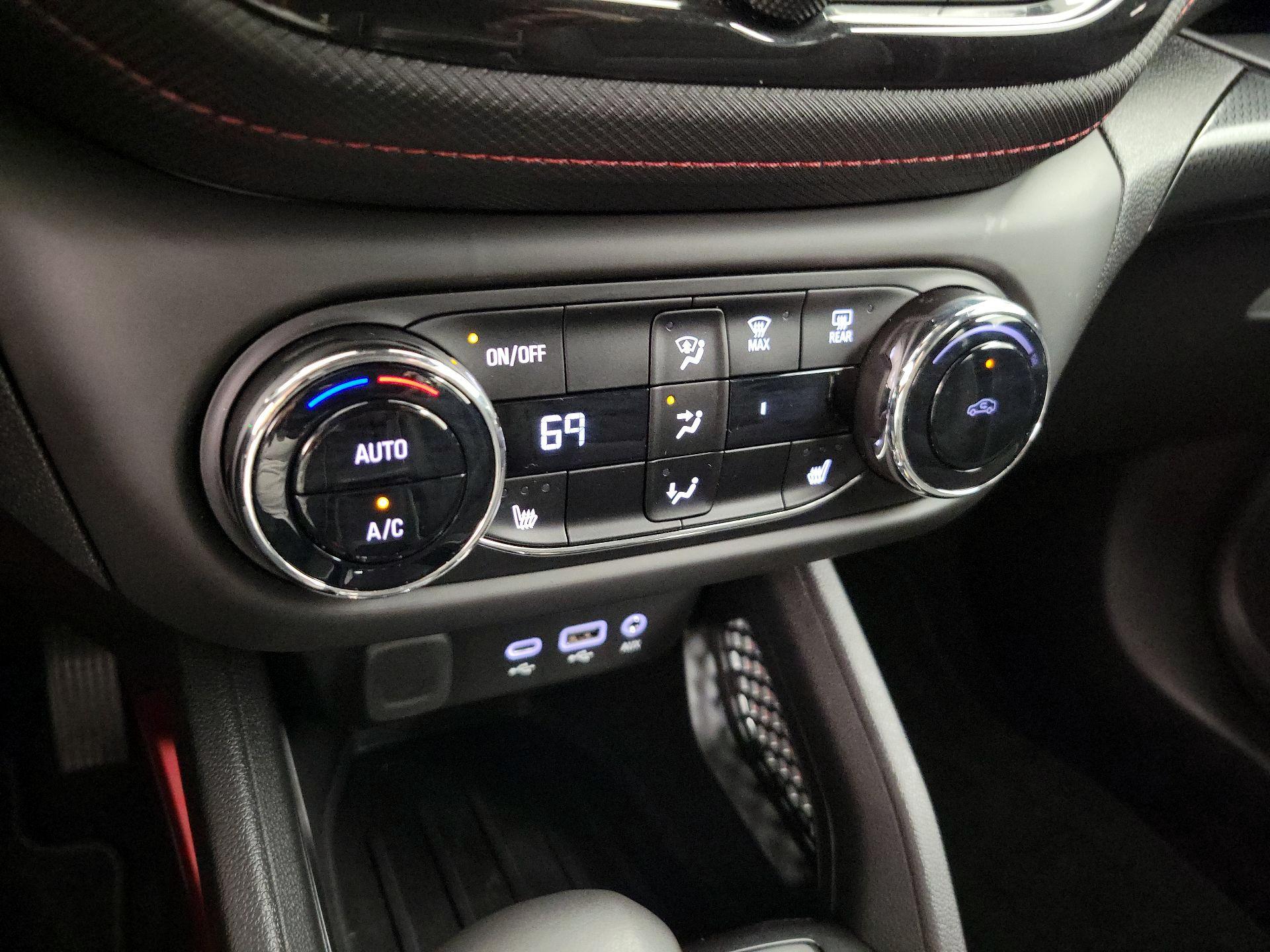 Thumbnail: 2023 Chevrolet TrailBlazer - 16