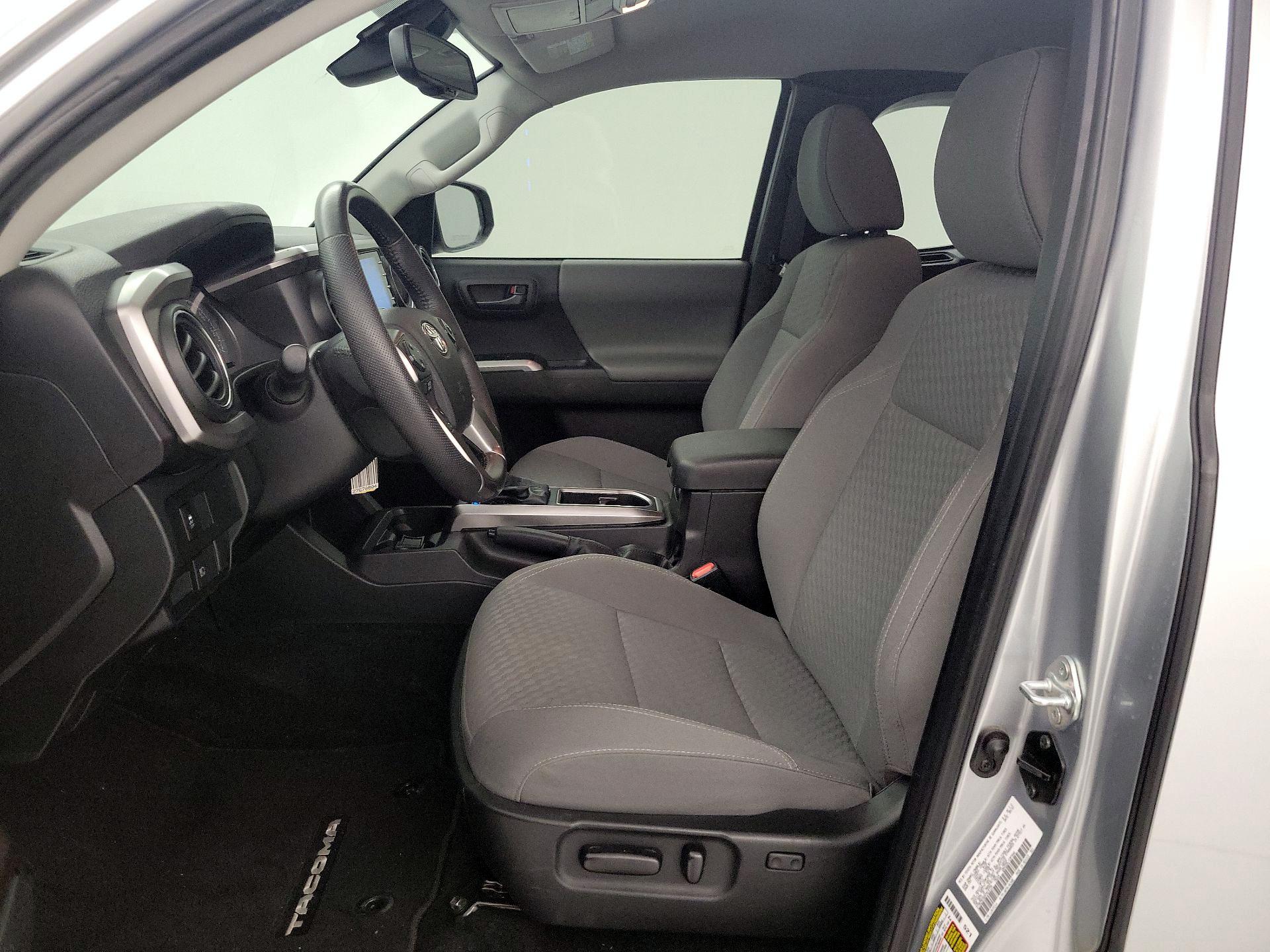 Thumbnail: 2022 Toyota Tacoma - 11