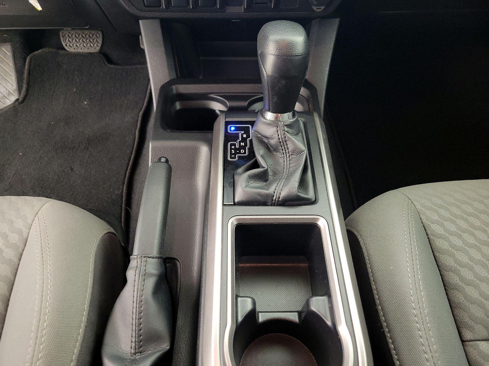 Thumbnail: 2022 Toyota Tacoma - 18