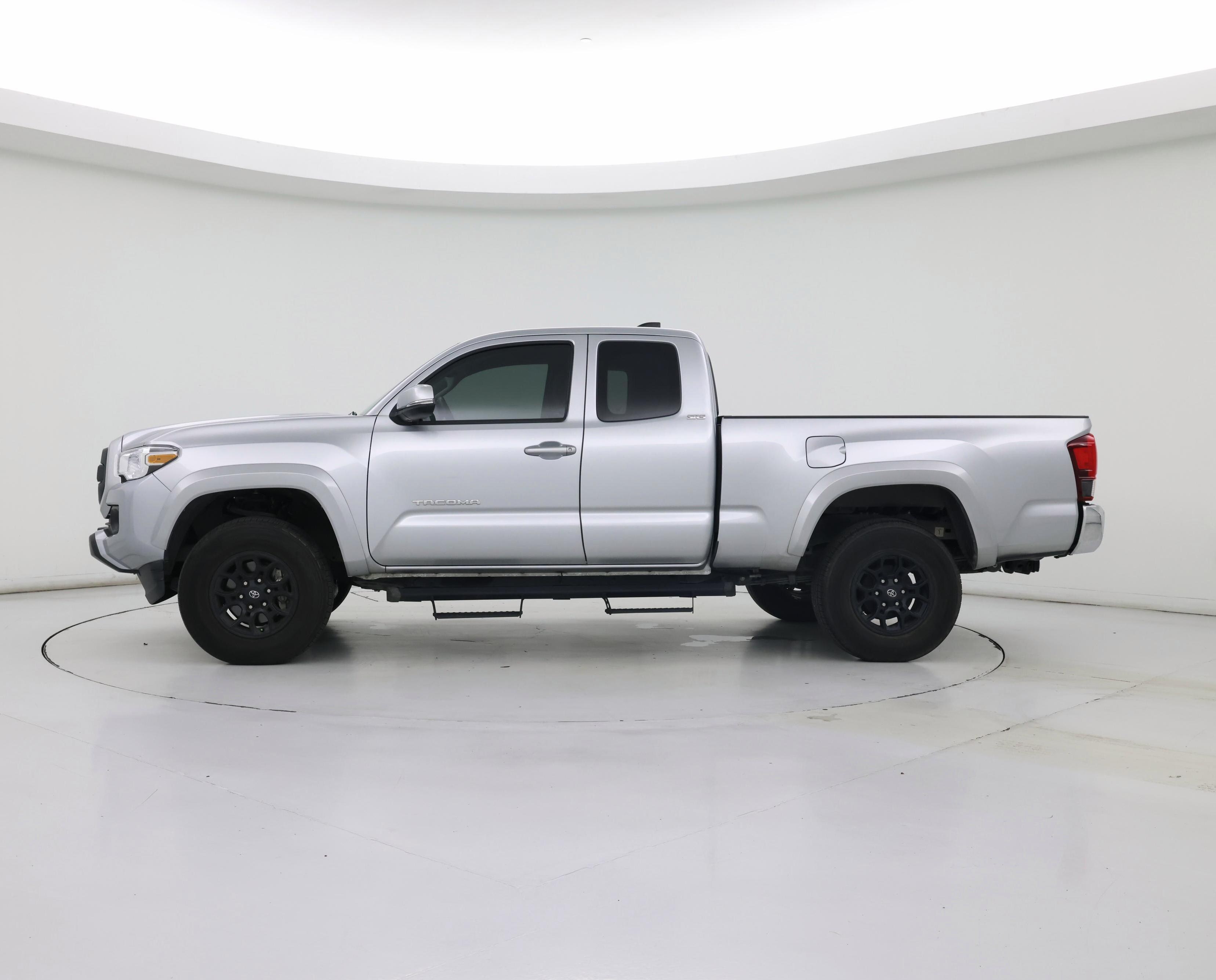 Thumbnail: 2022 Toyota Tacoma - 3