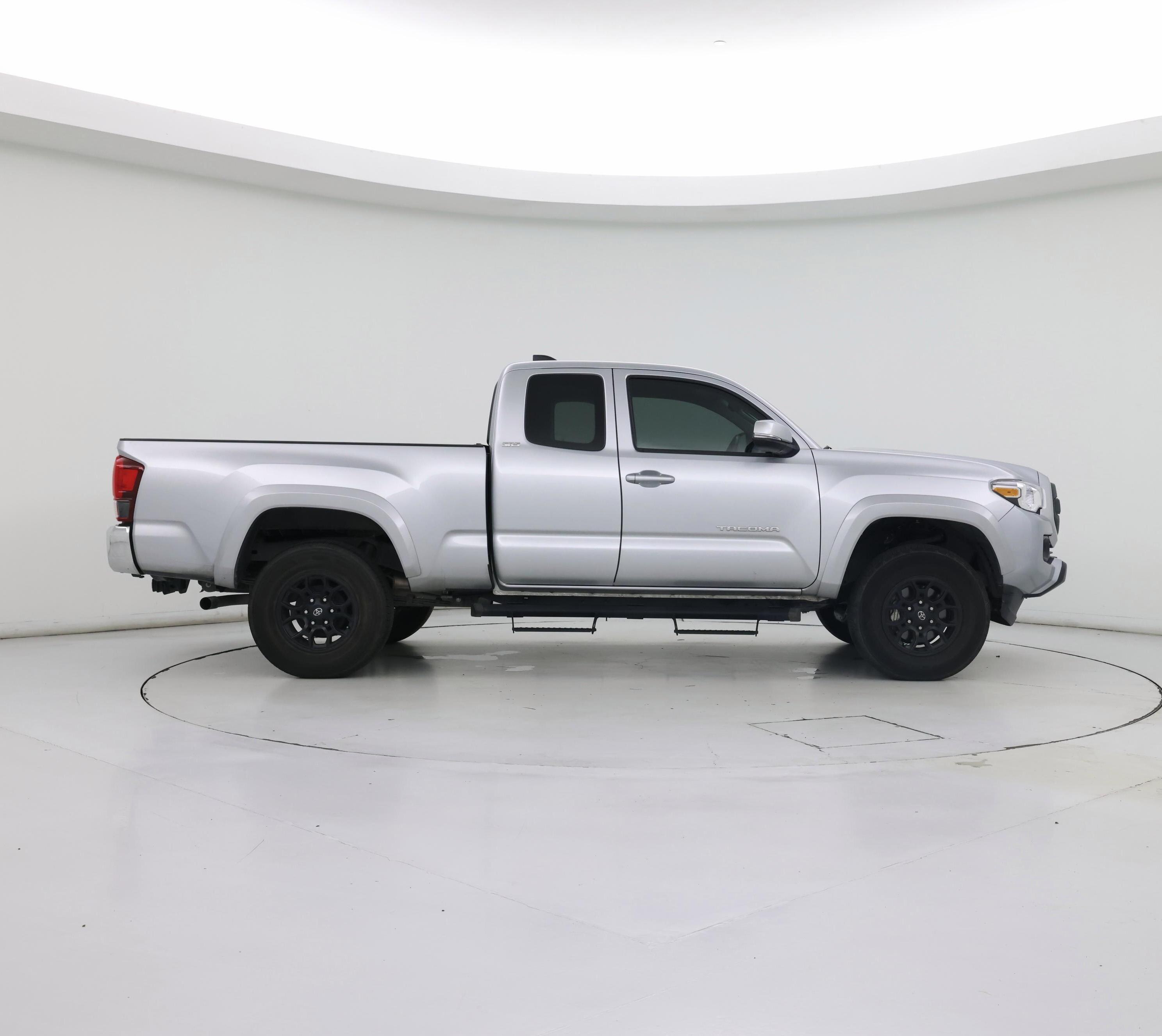 Thumbnail: 2022 Toyota Tacoma - 7