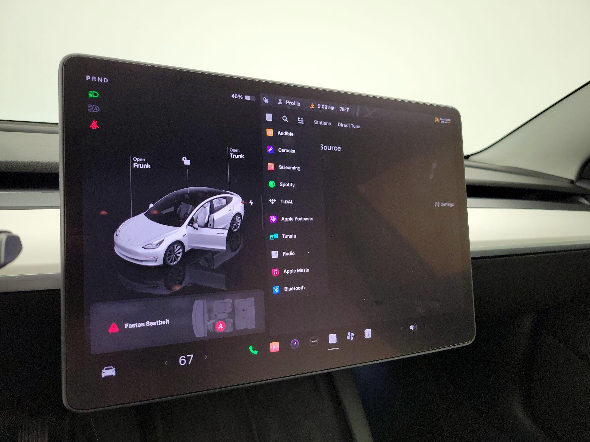 Thumbnail: 2022 Tesla Model 3 - 15