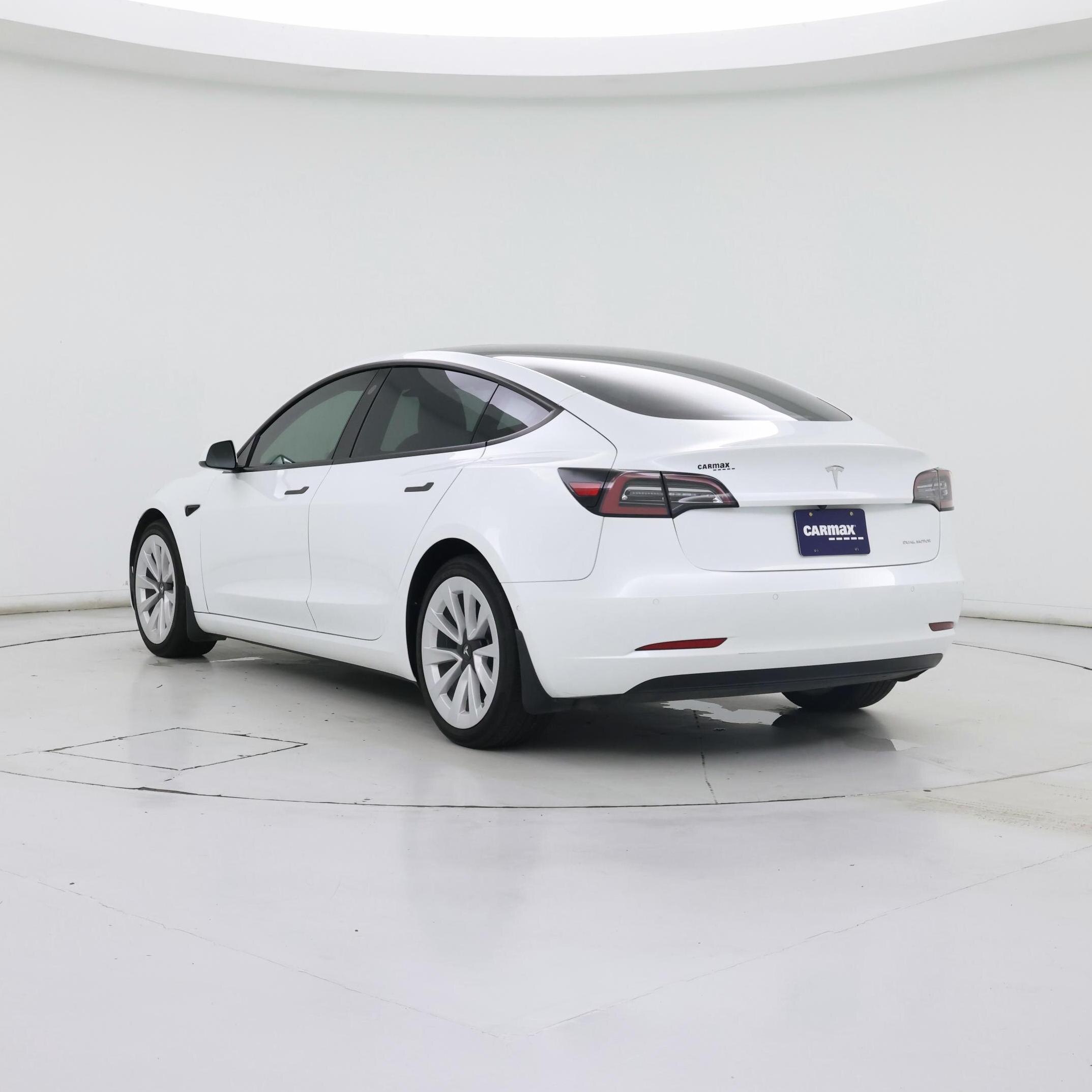 Thumbnail: 2022 Tesla Model 3 - 2