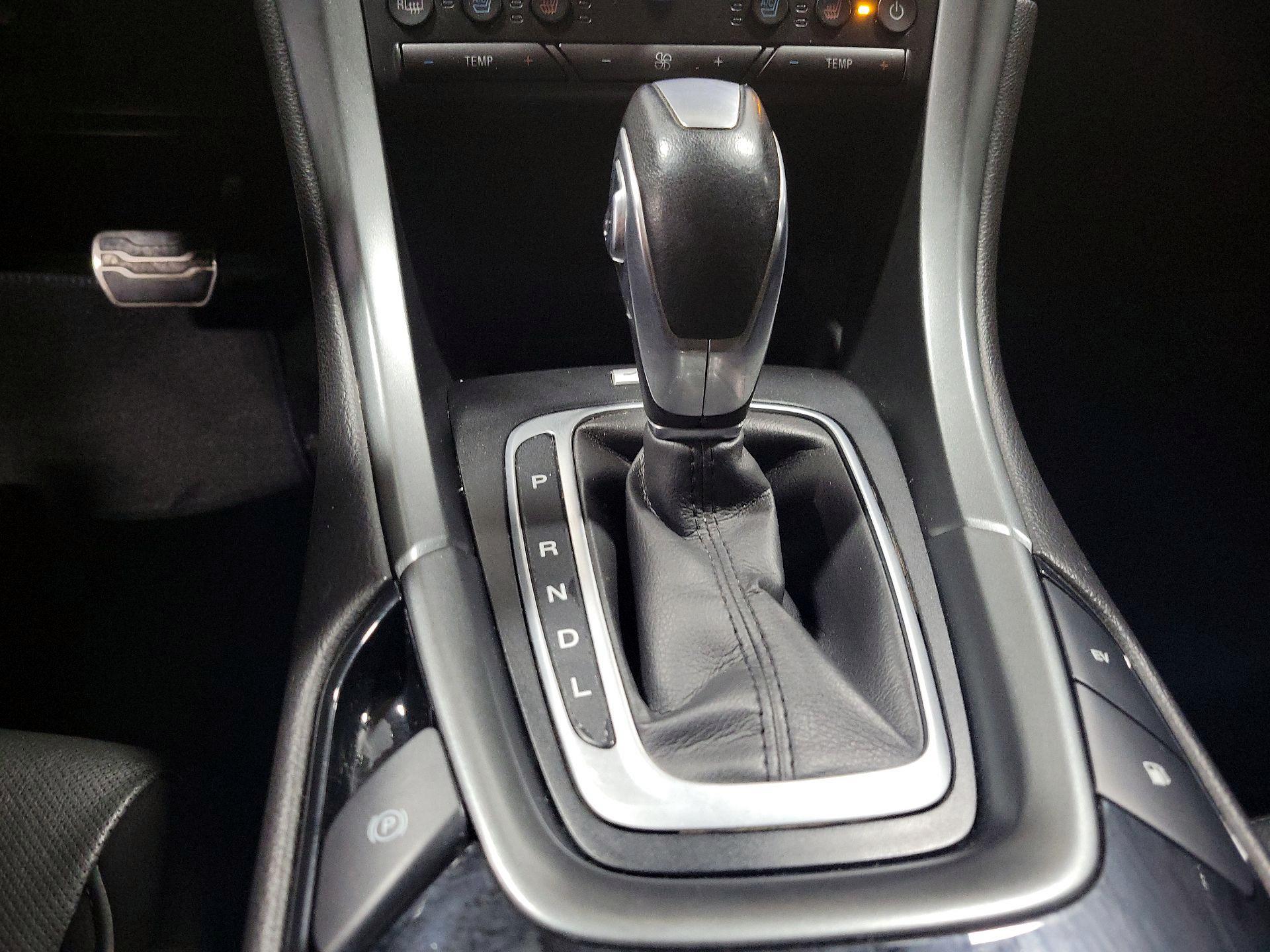 Thumbnail: 2016 Ford Fusion - 17