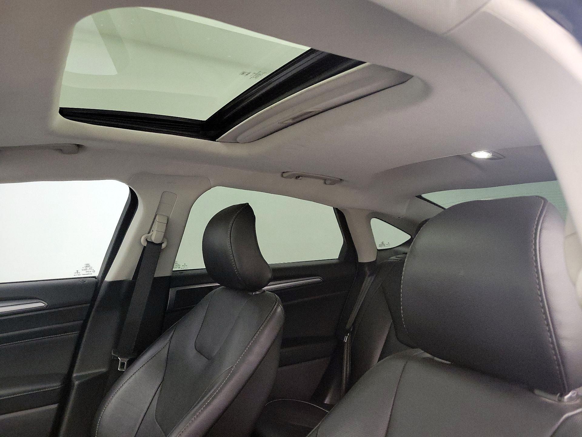 Thumbnail: 2016 Ford Fusion - 18