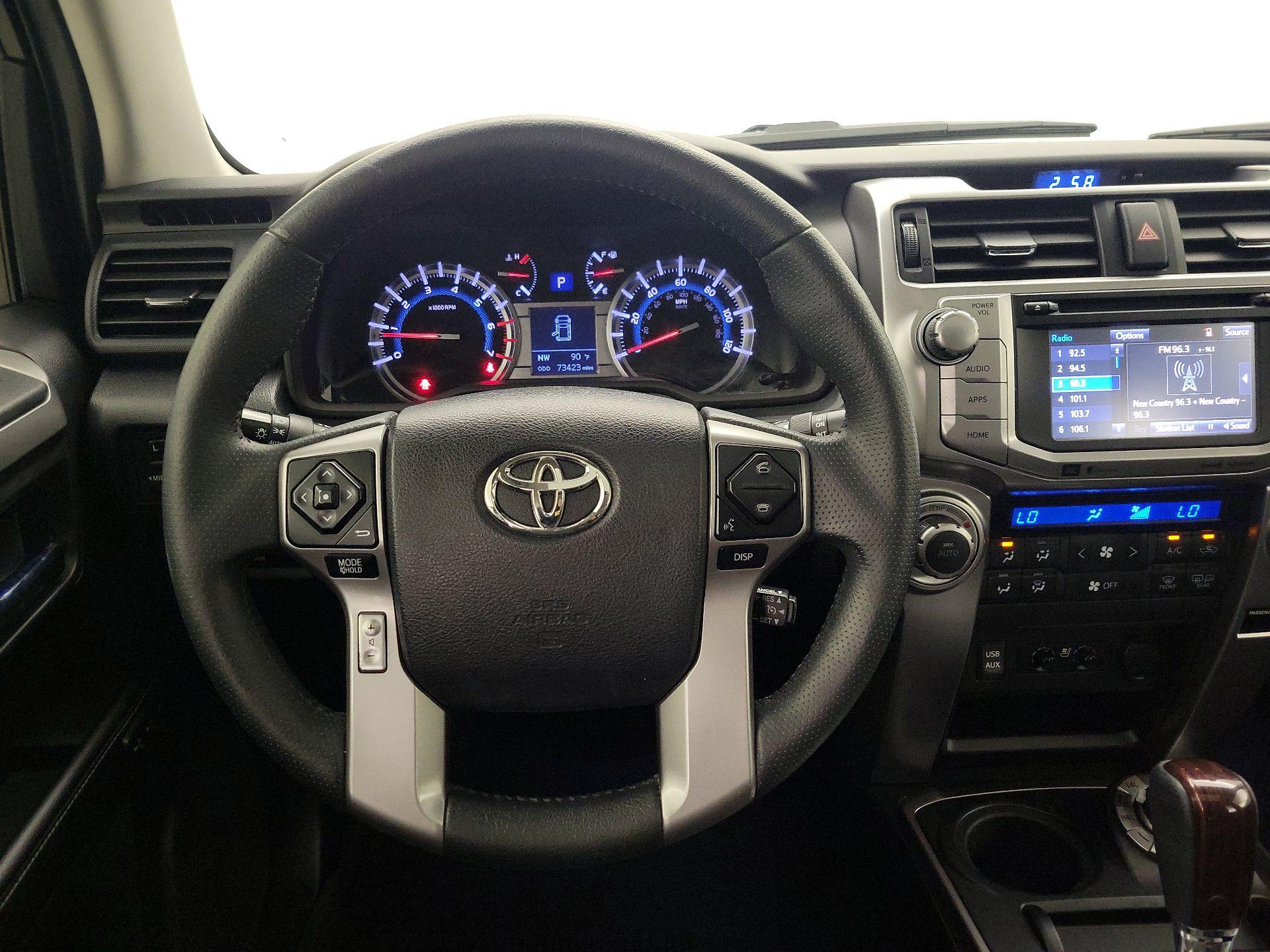 Thumbnail: 2017 Toyota 4Runner - 10