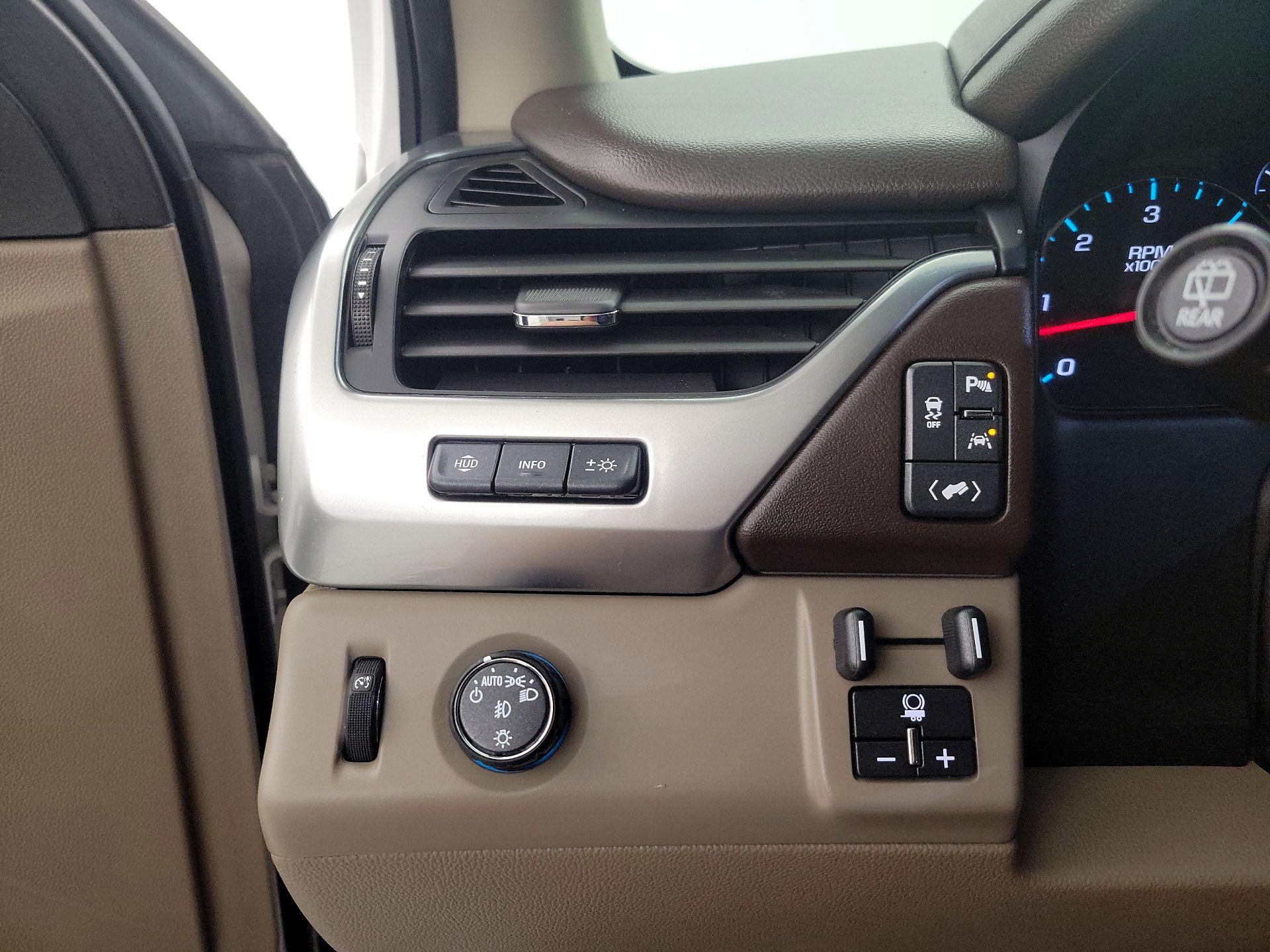 Thumbnail: 2020 Chevrolet Tahoe - 13