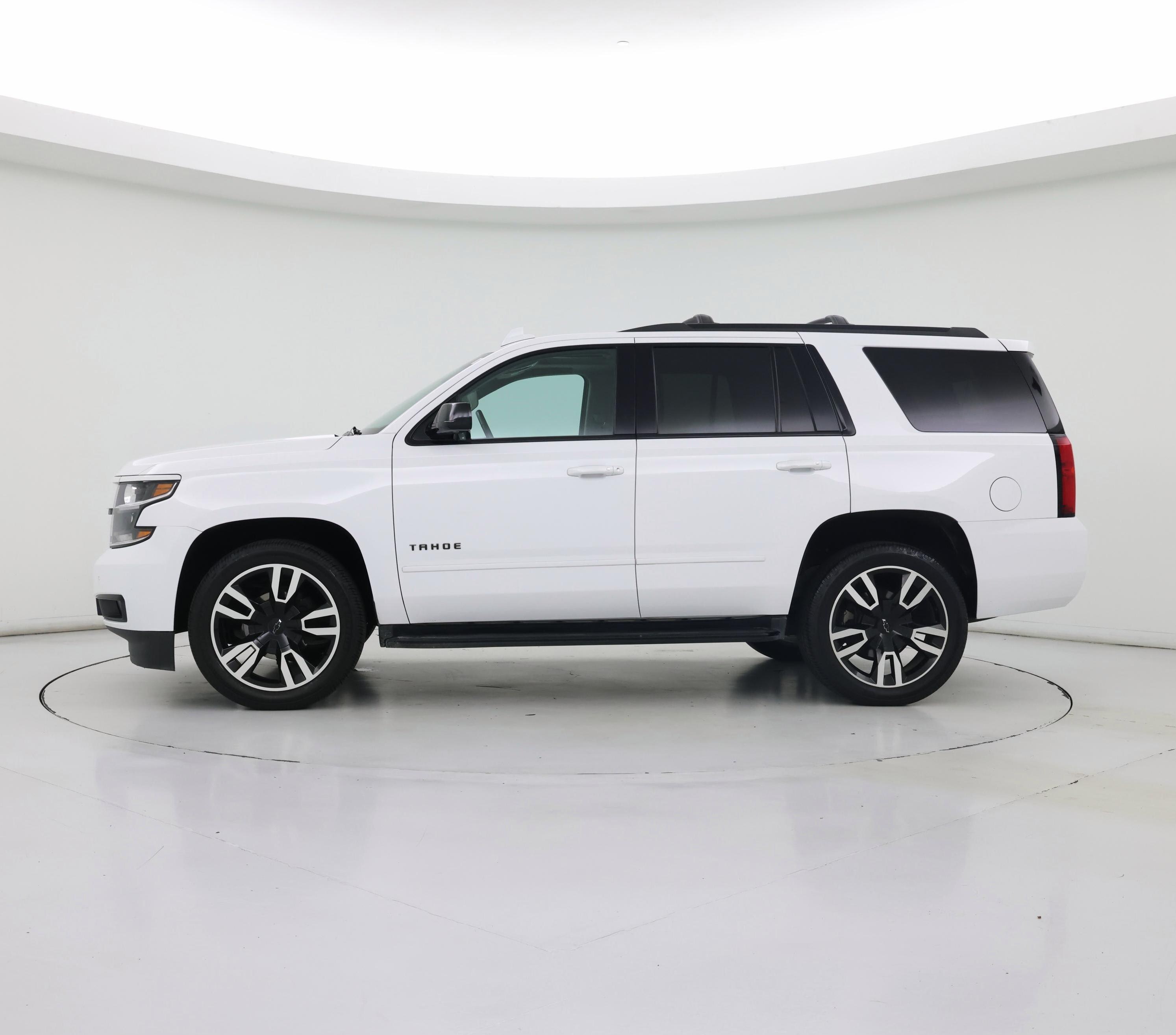 Thumbnail: 2020 Chevrolet Tahoe - 3
