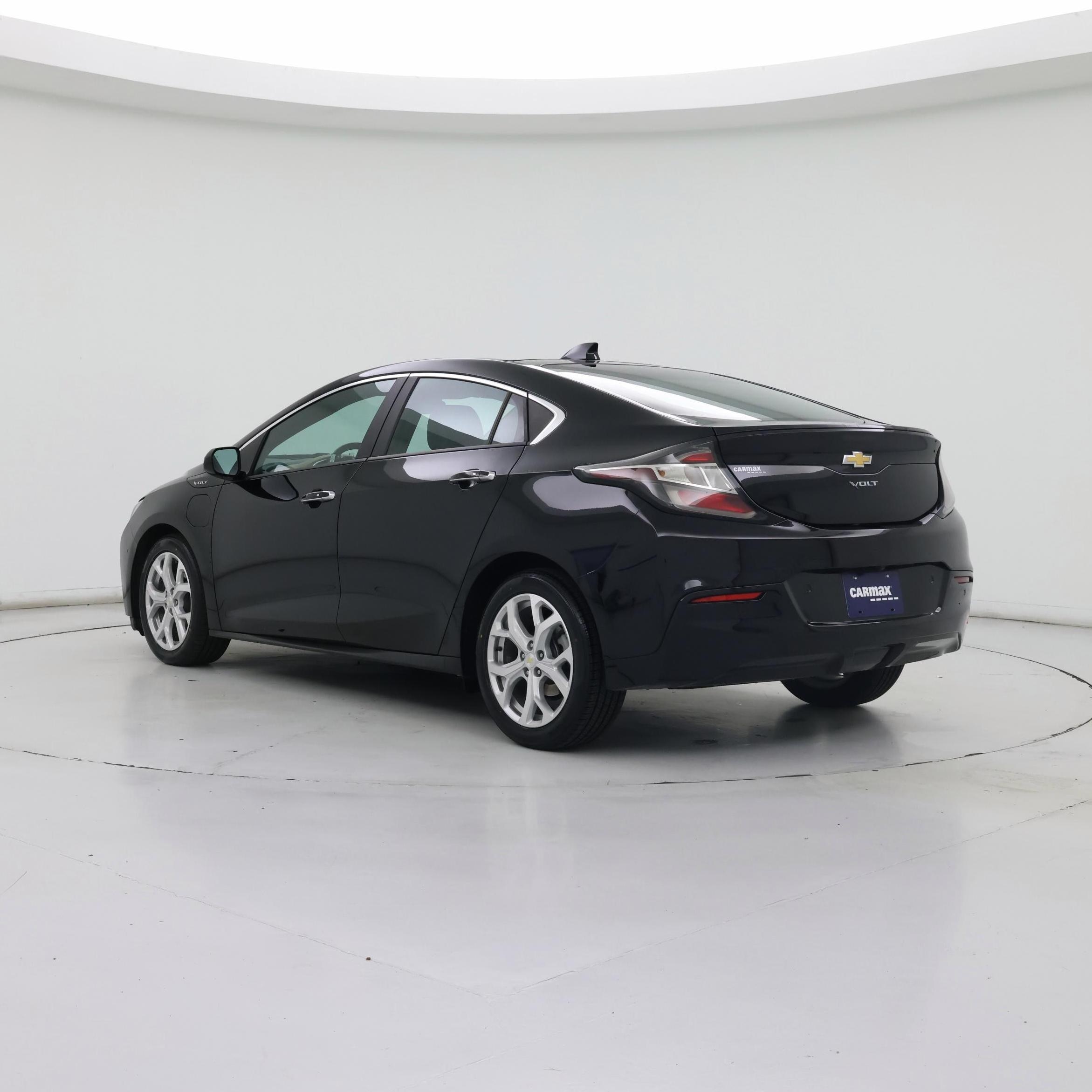 Thumbnail: 2018 Chevrolet Volt - 2
