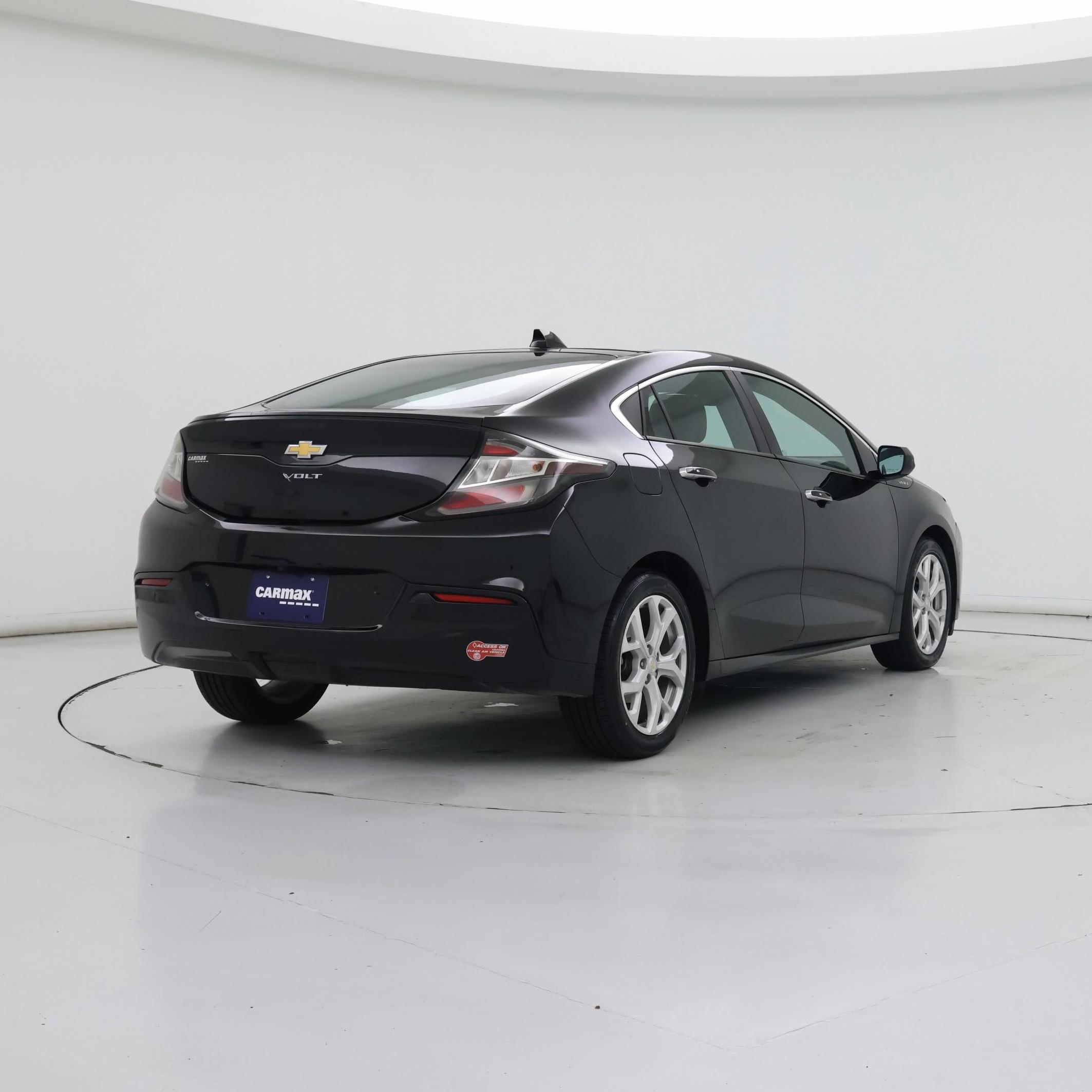 Thumbnail: 2018 Chevrolet Volt - 8