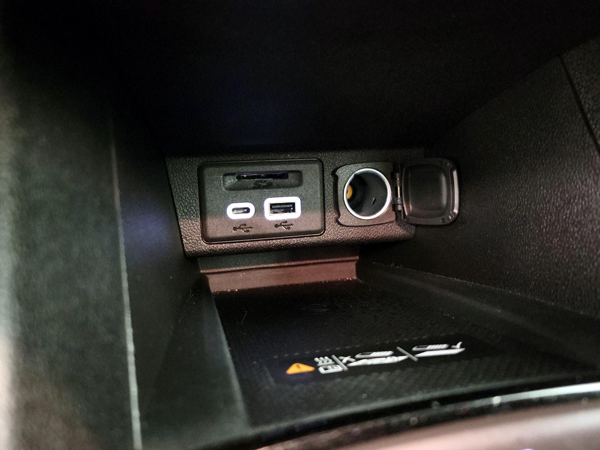 Thumbnail: 2022 Chevrolet Bolt EUV - 18