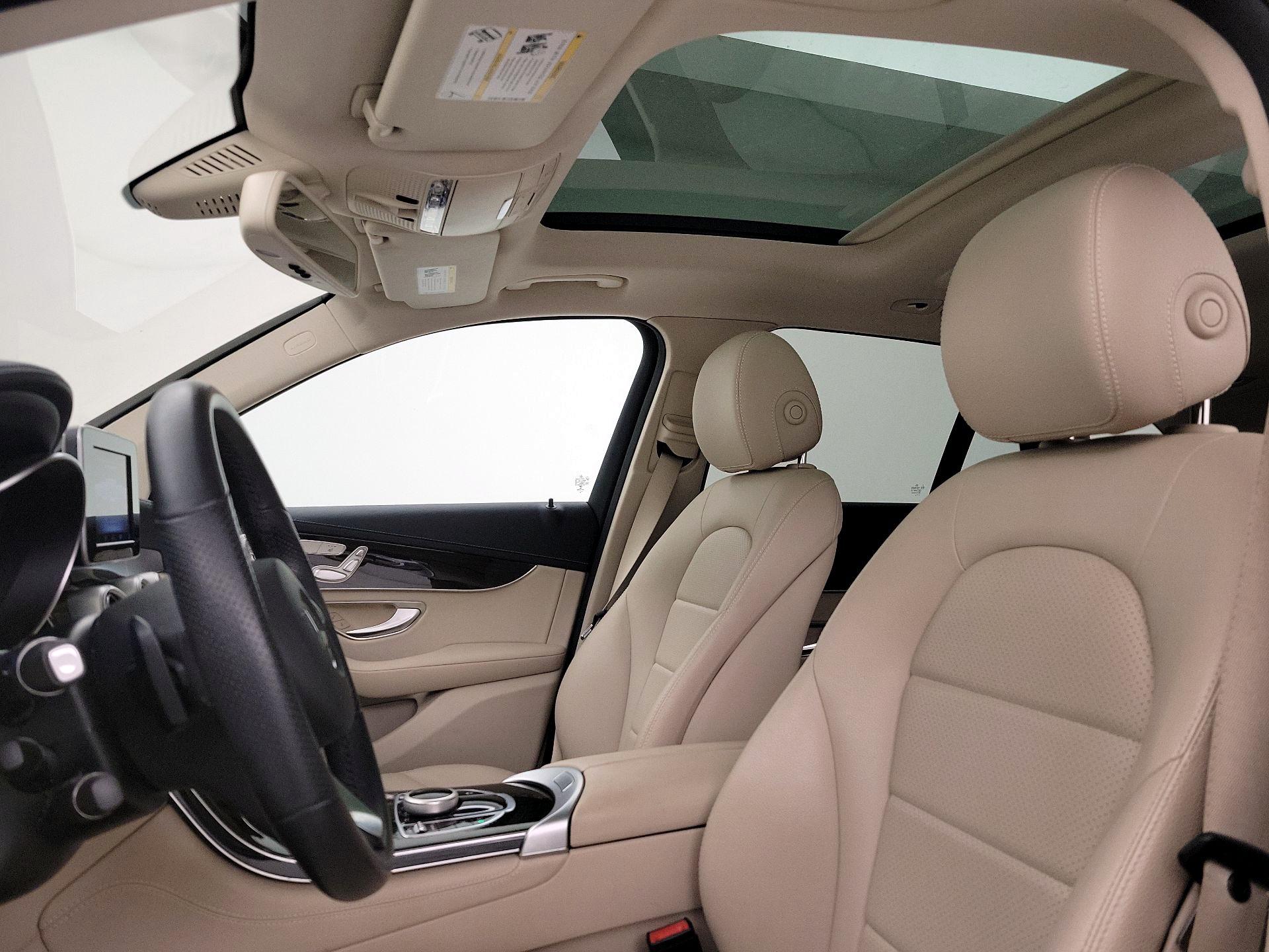 Thumbnail: 2019 Mercedes-Benz GLC - 18