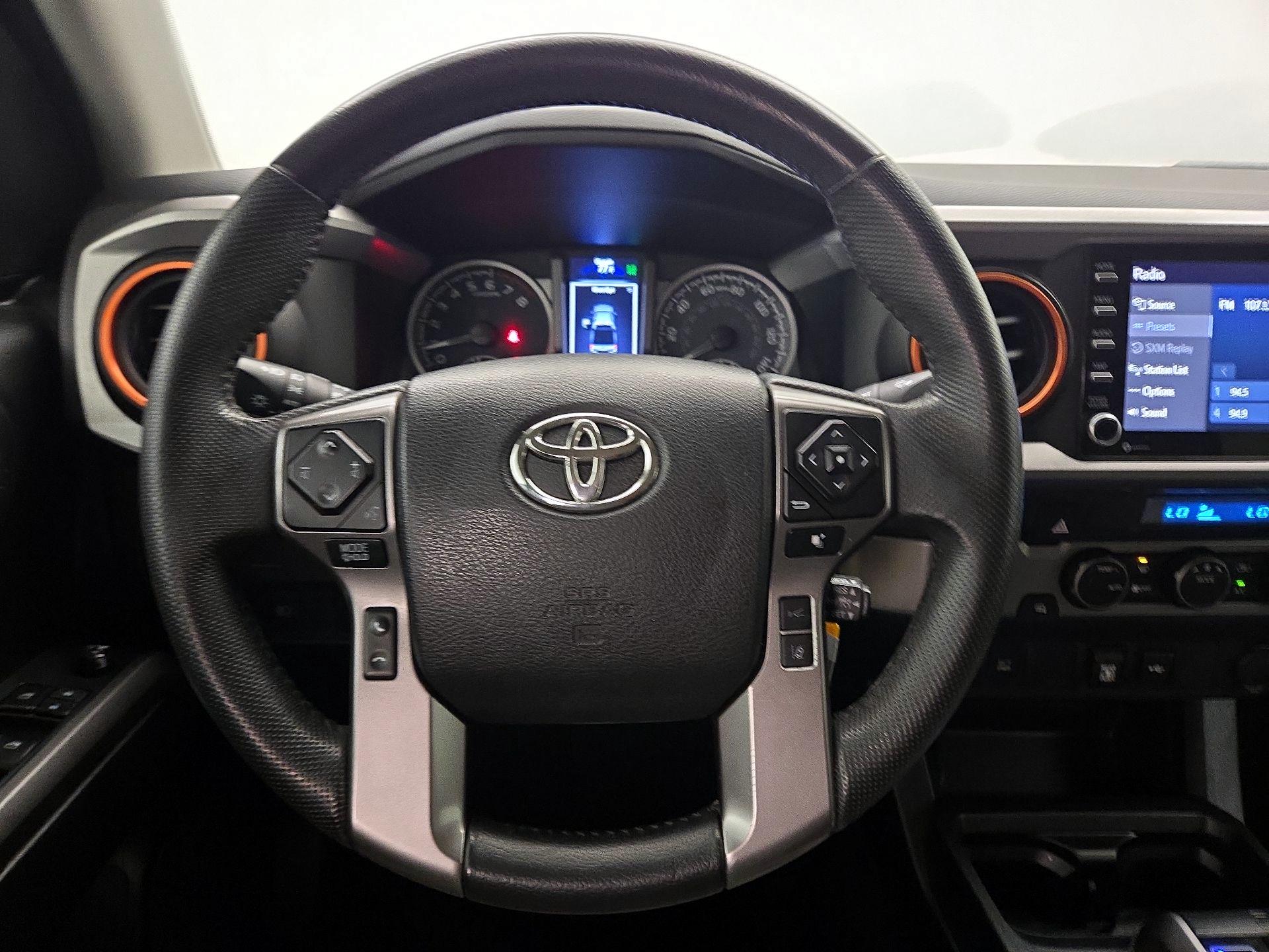 Thumbnail: 2022 Toyota Tacoma - 10