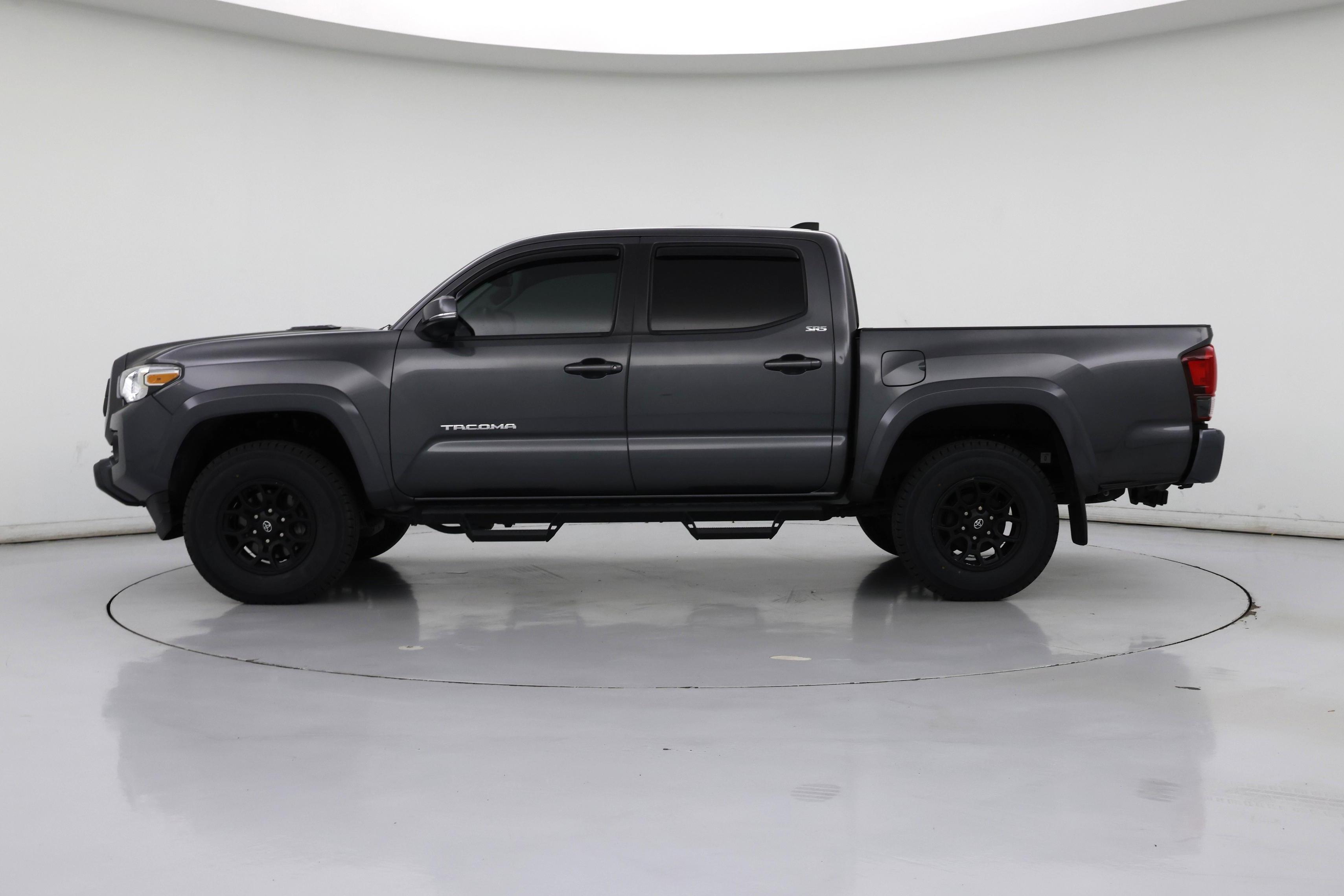 Thumbnail: 2022 Toyota Tacoma - 3