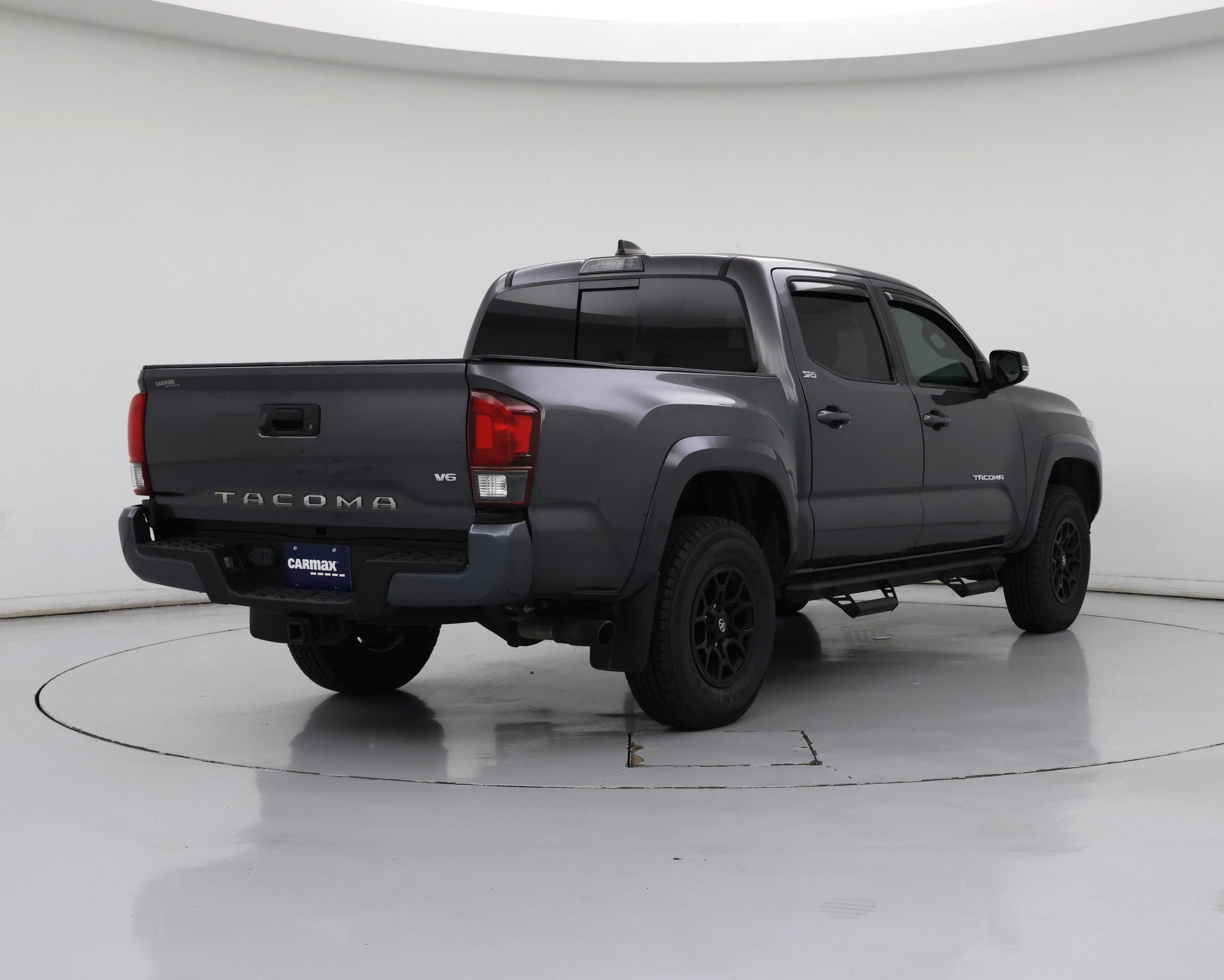 Thumbnail: 2022 Toyota Tacoma - 8