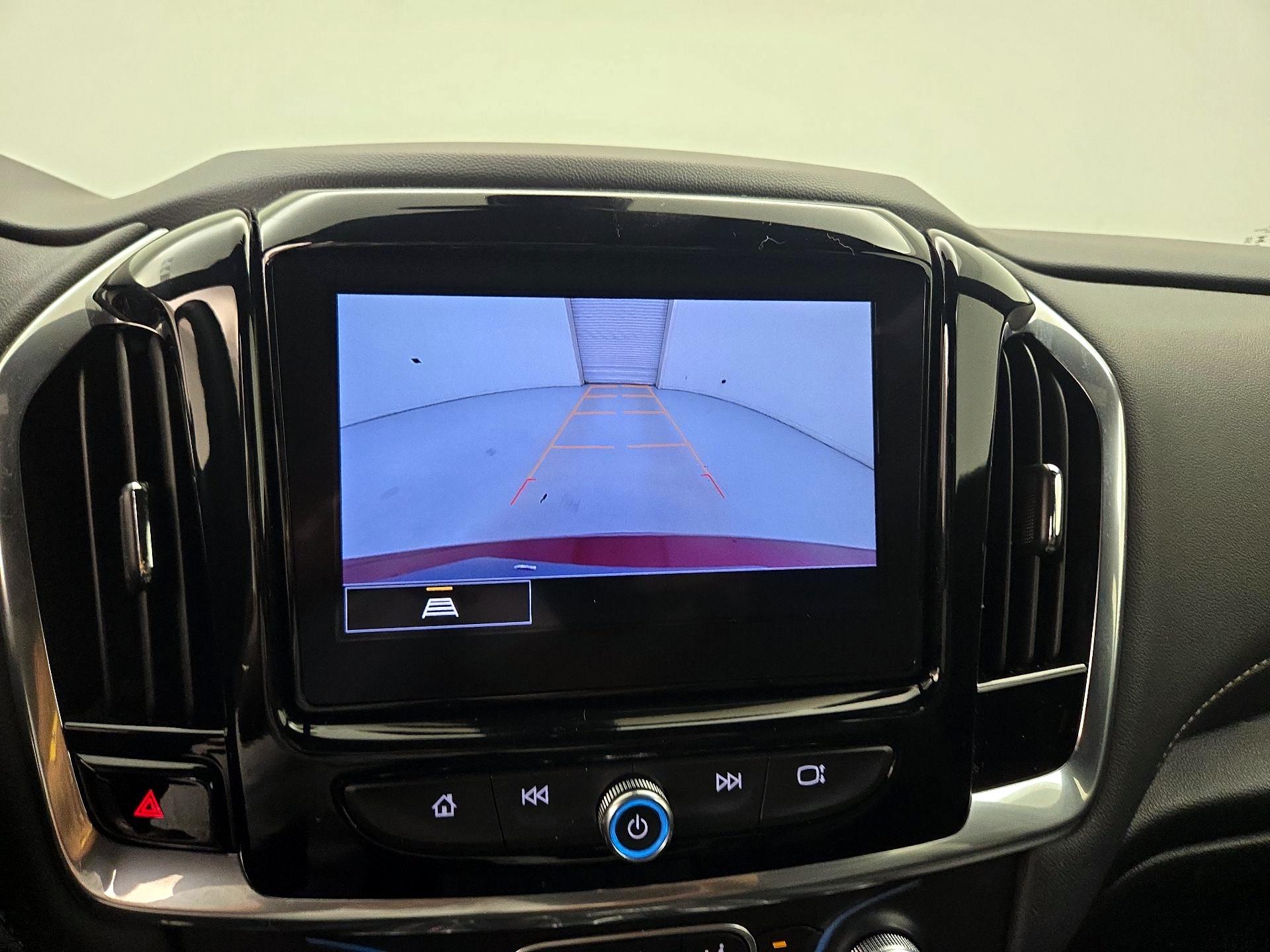 Thumbnail: 2023 Chevrolet Traverse - 14
