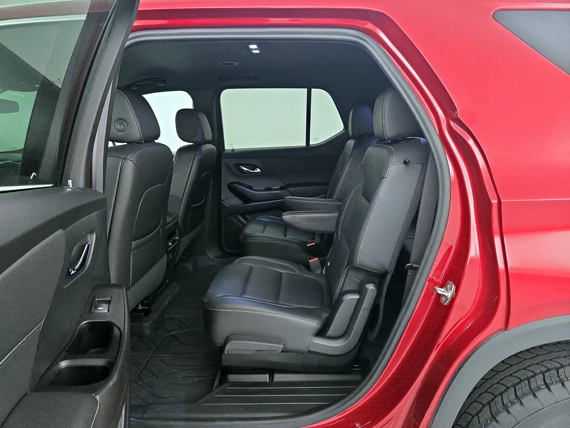 Thumbnail: 2023 Chevrolet Traverse - 19