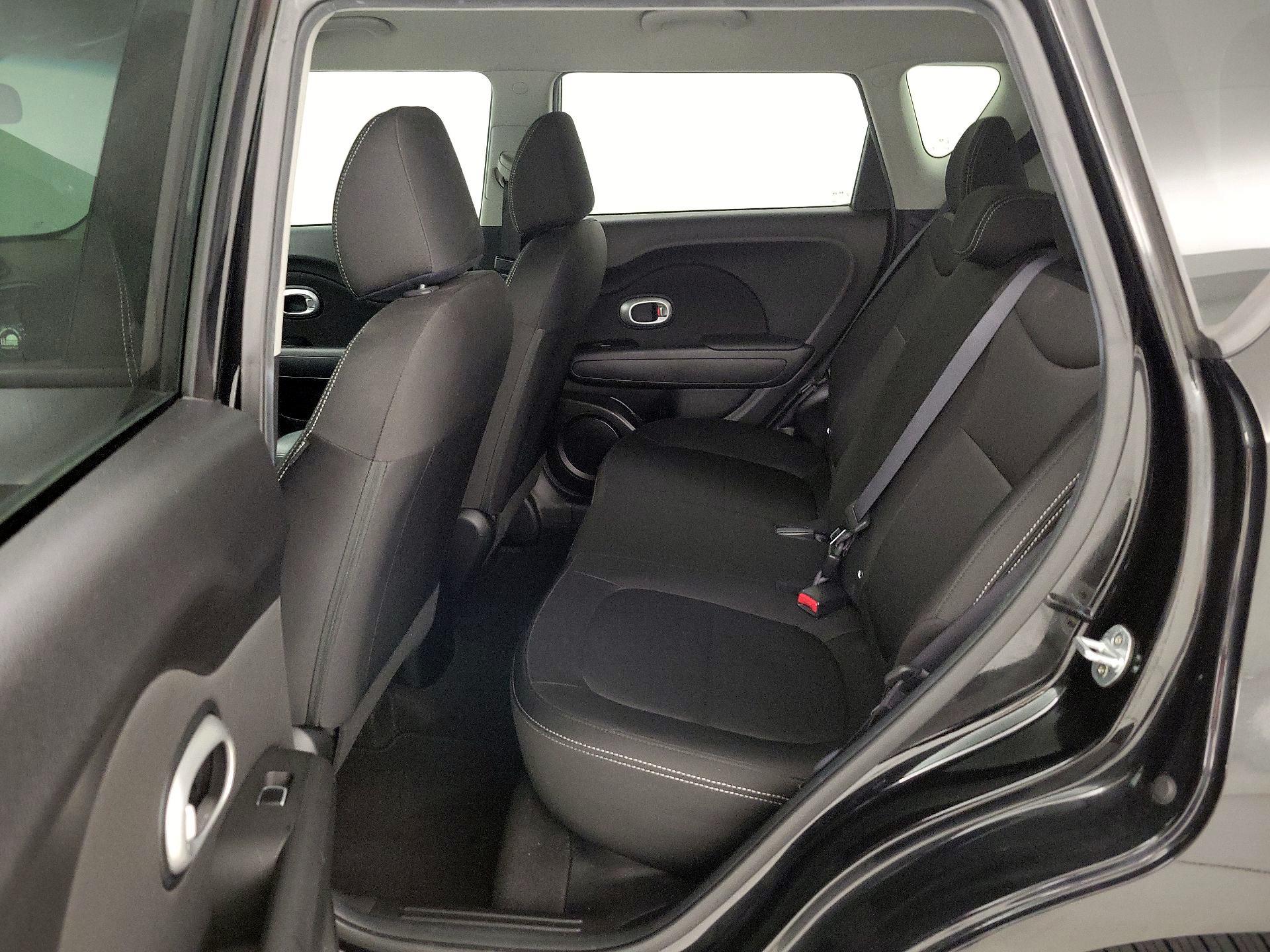 Thumbnail: 2018 Kia Soul - 18