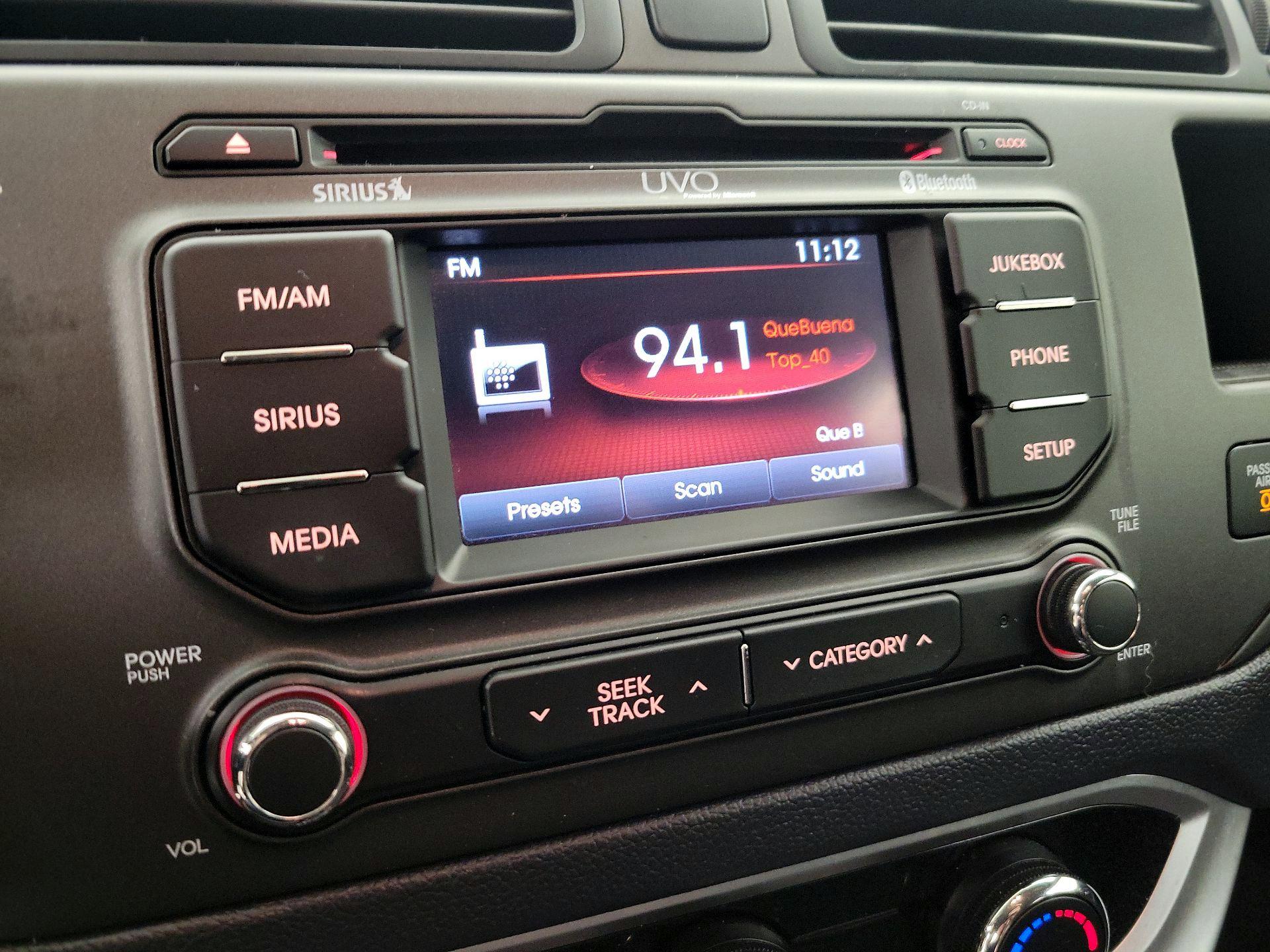 Thumbnail: 2015 Kia Rio5 - 15