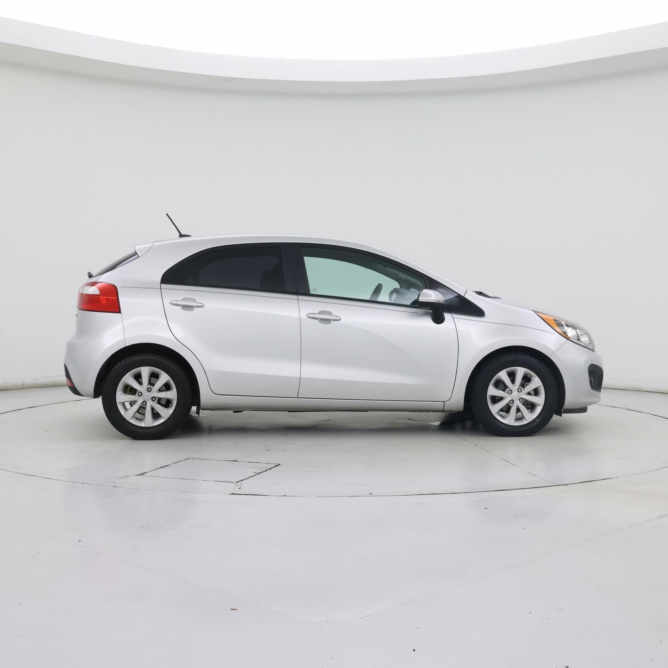 Thumbnail: 2015 Kia Rio5 - 7