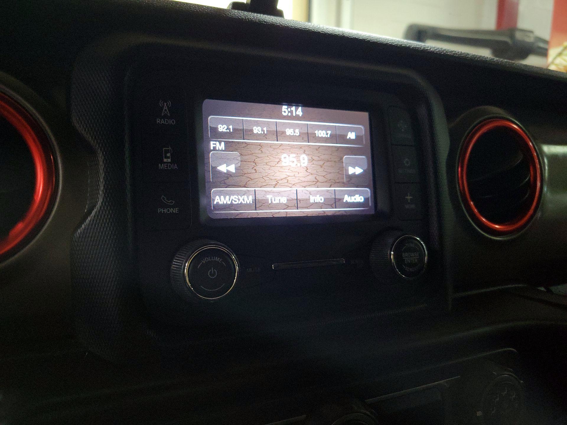 Thumbnail: 2020 Jeep Wrangler - 15