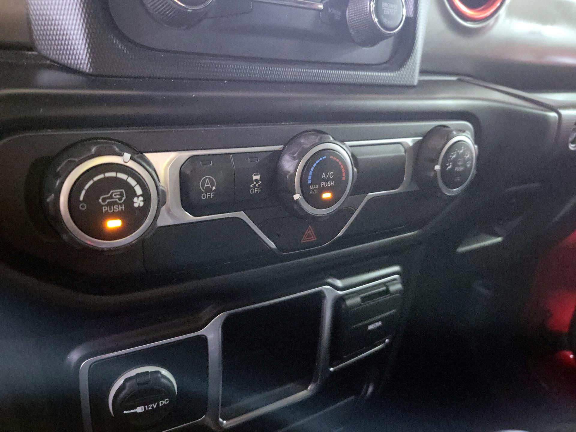 Thumbnail: 2020 Jeep Wrangler - 16