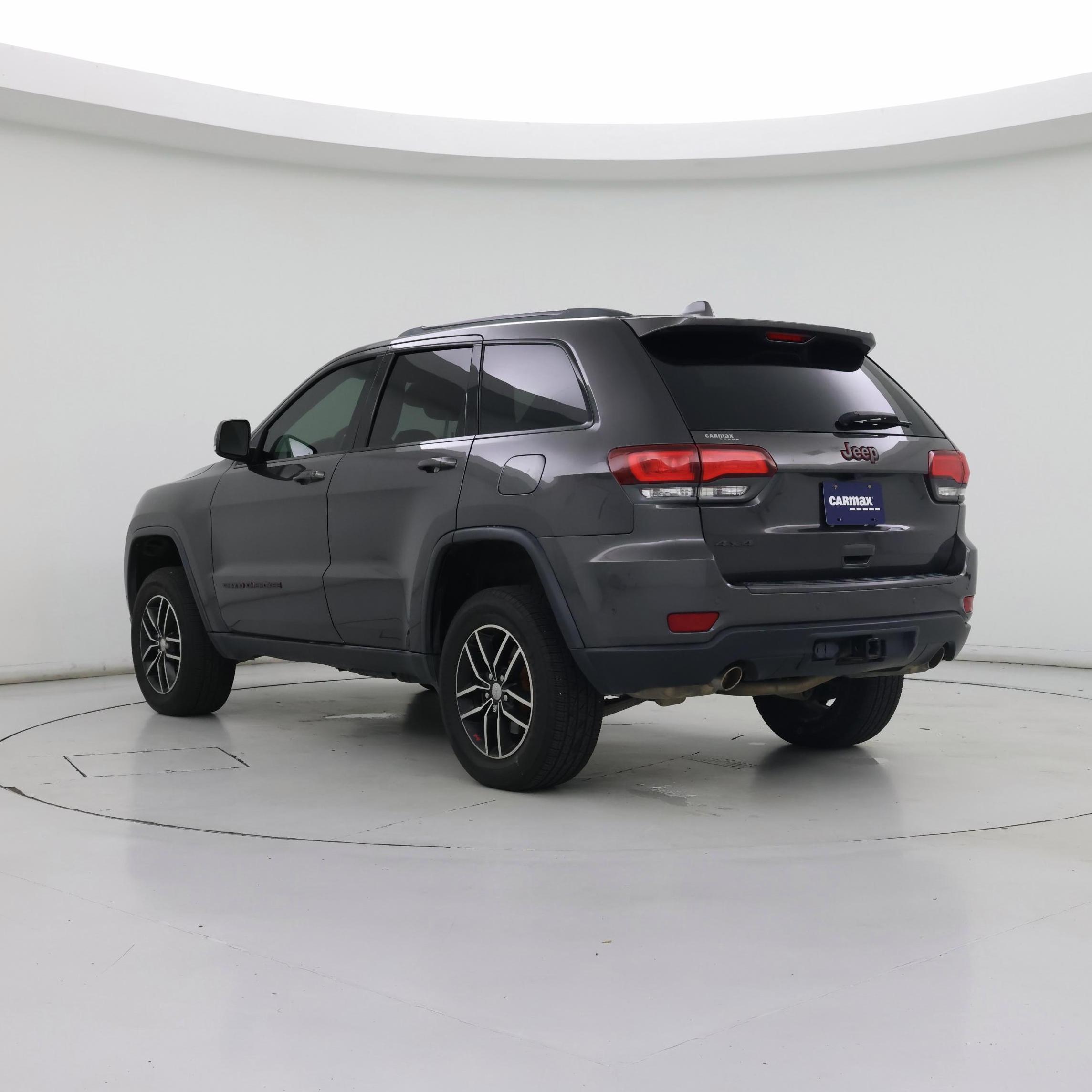 Thumbnail: 2018 Jeep Grand Cherokee - 2