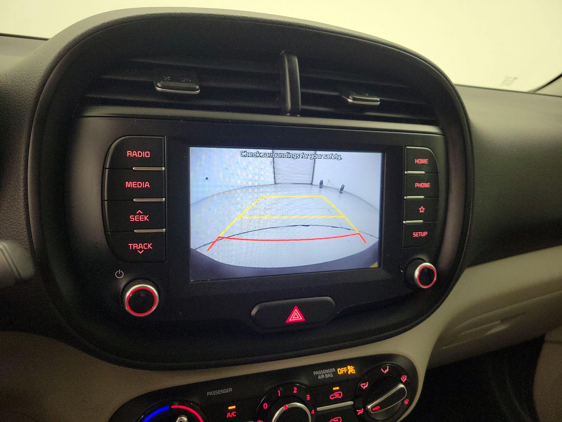 Thumbnail: 2020 Kia Soul - 14