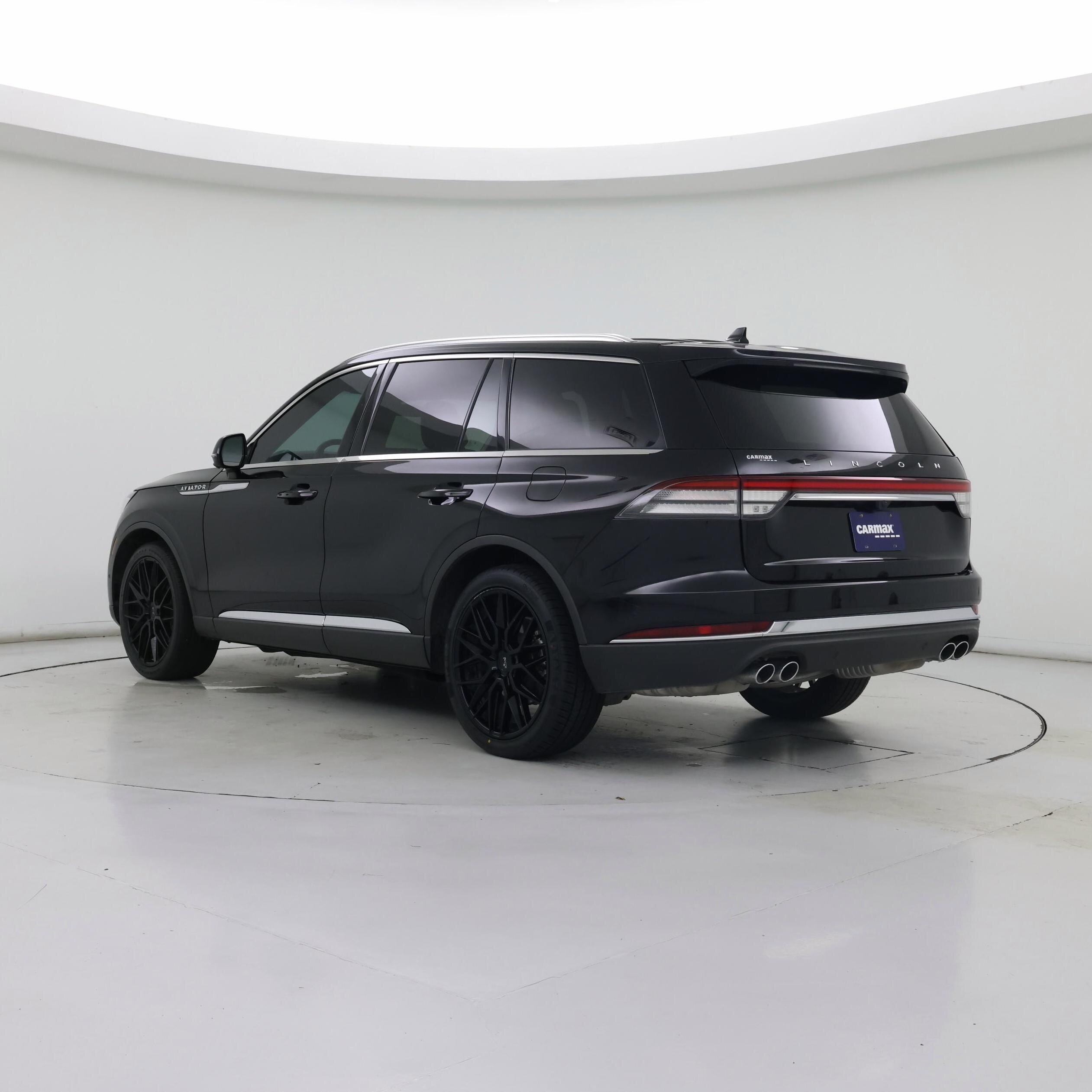 Thumbnail: 2023 Lincoln Aviator - 2