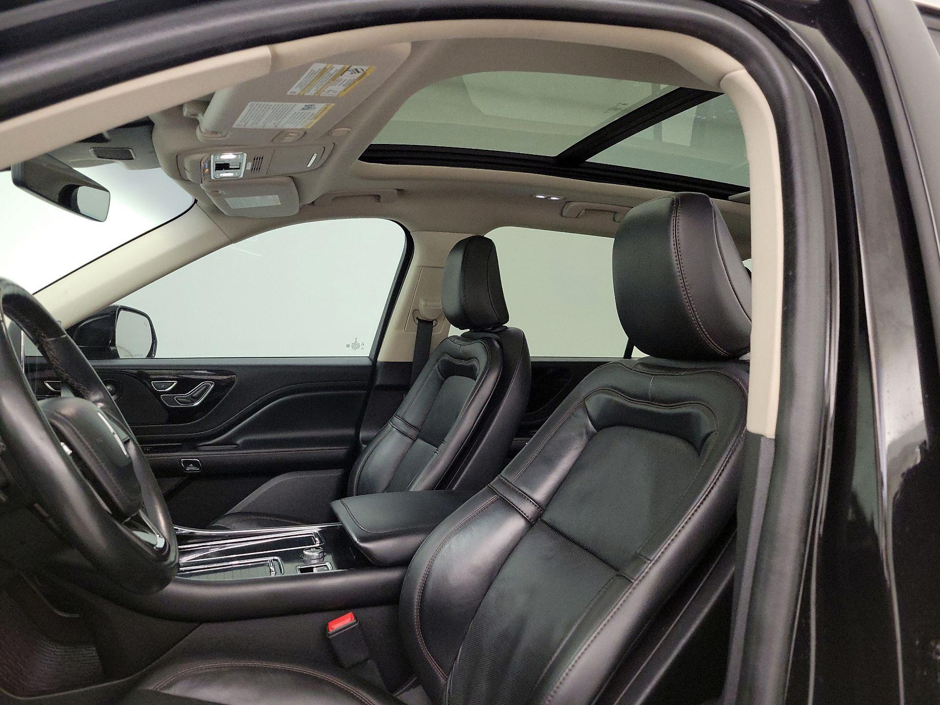 Thumbnail: 2023 Lincoln Aviator - 20