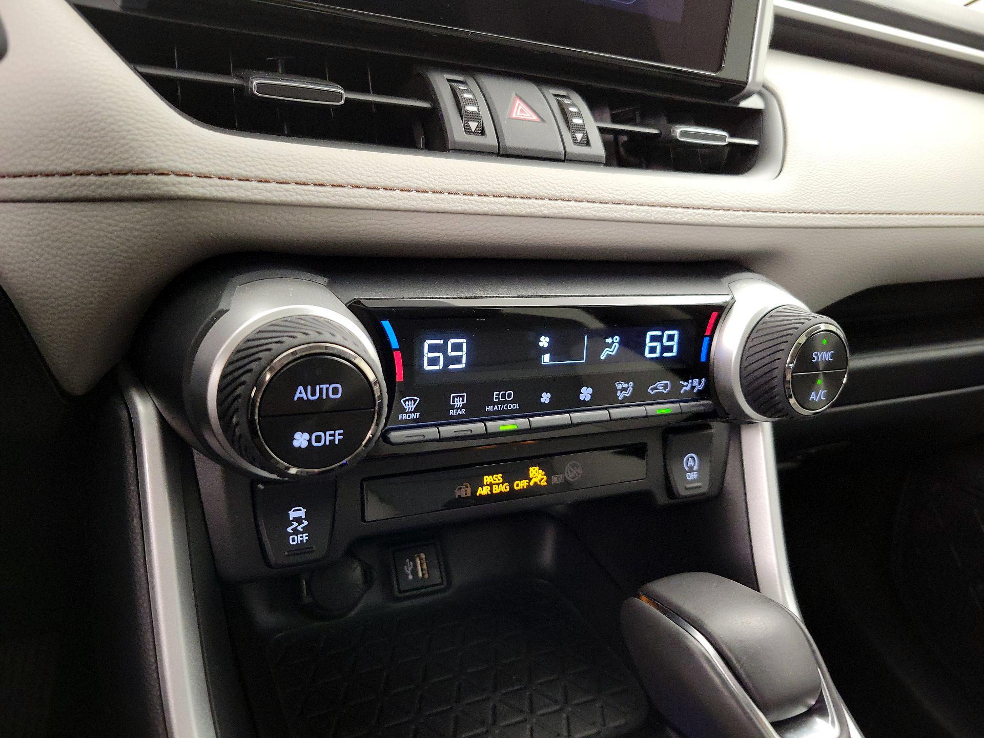 Thumbnail: 2025 Toyota RAV4 - 16