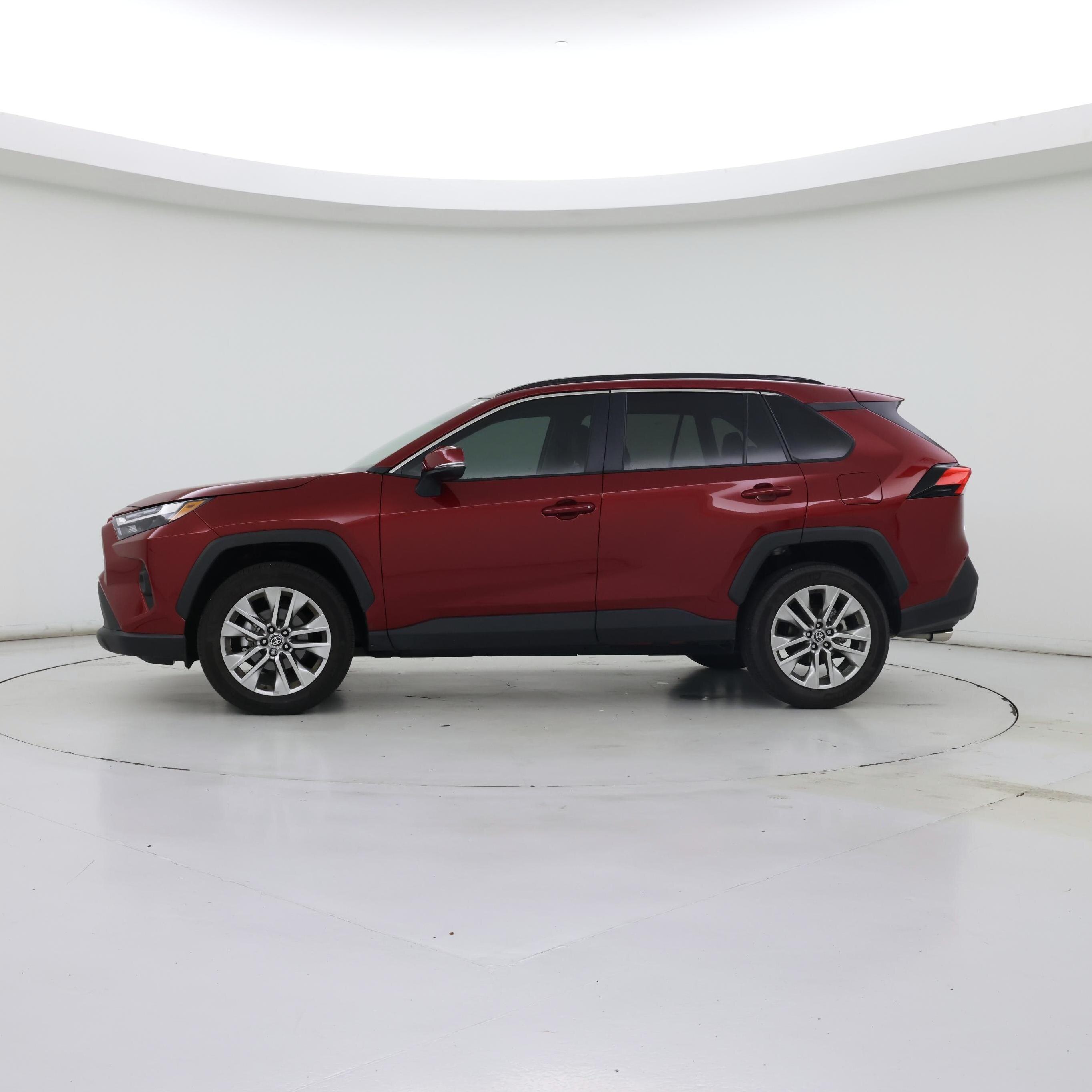Thumbnail: 2025 Toyota RAV4 - 3