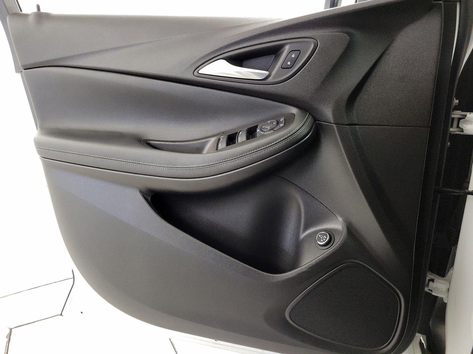 Thumbnail: 2022 Buick Encore GX - 12