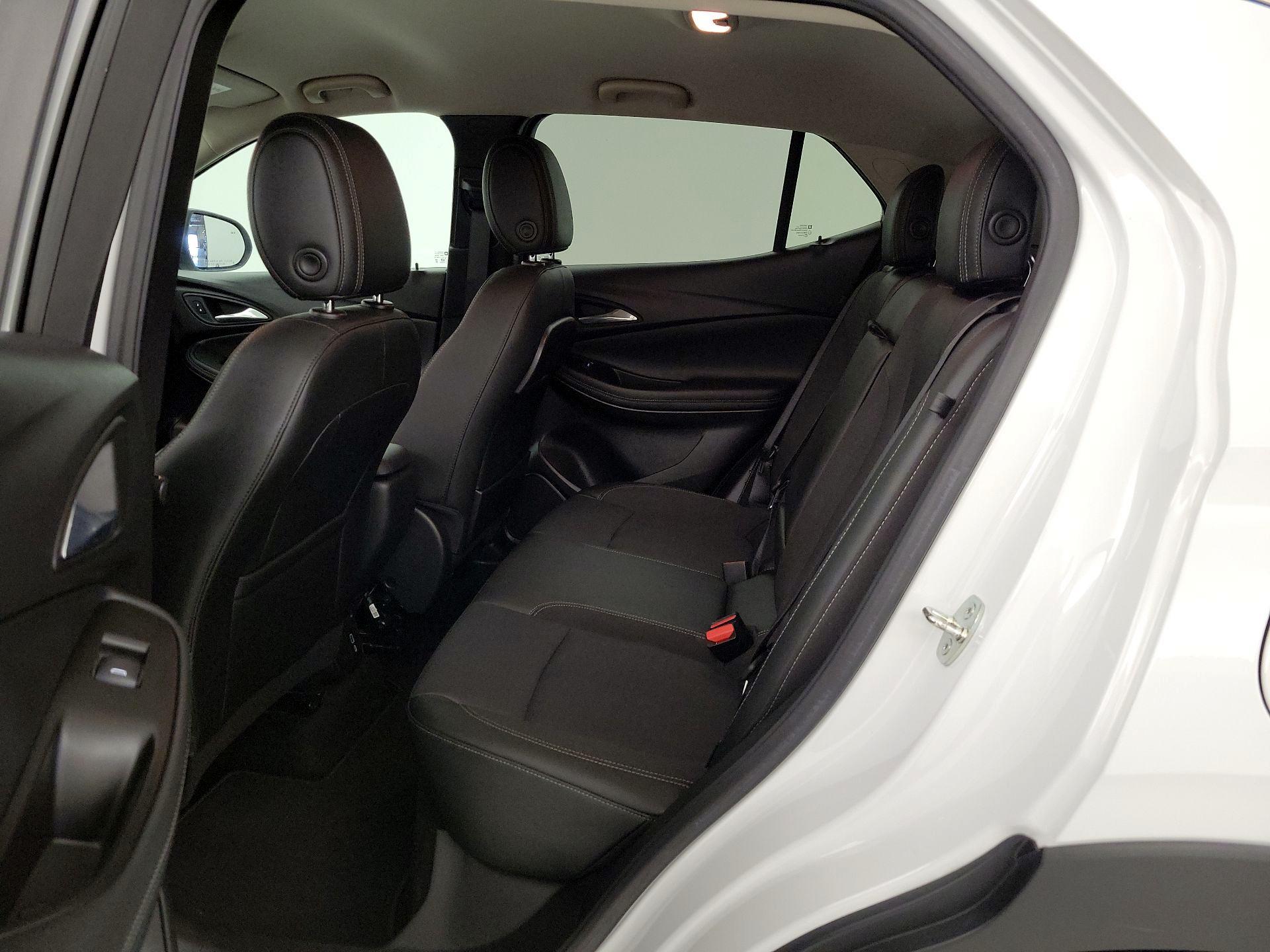 Thumbnail: 2022 Buick Encore GX - 17