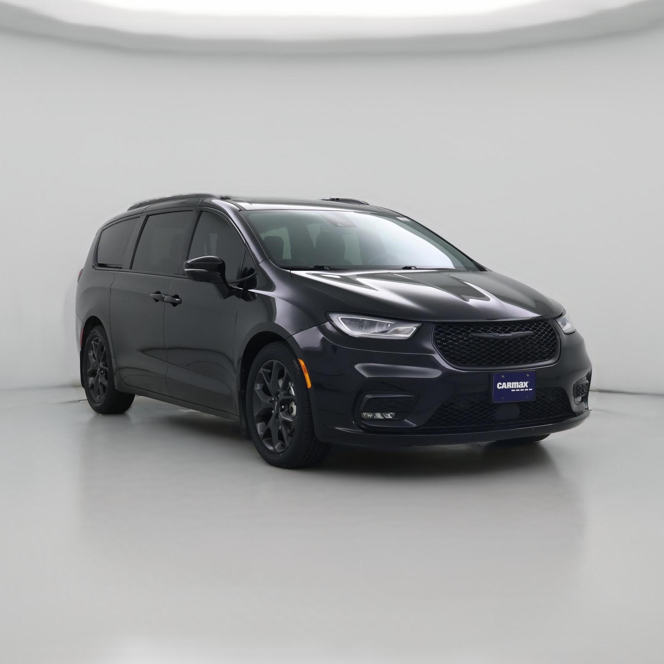 Thumbnail: 2023 Chrysler Pacifica - 1