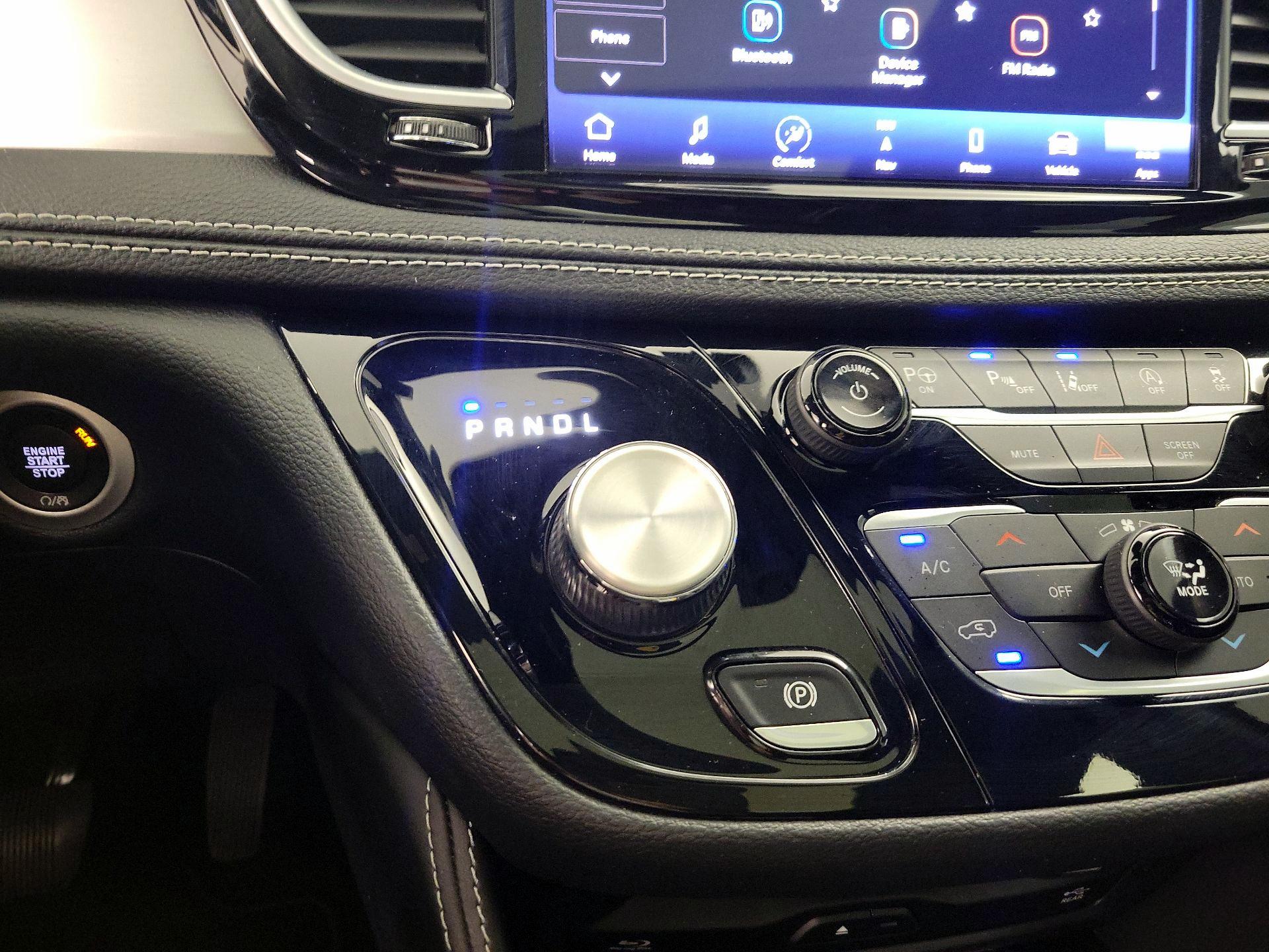 Thumbnail: 2023 Chrysler Pacifica - 18