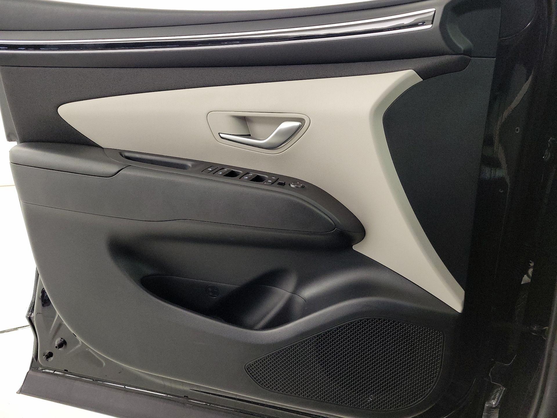 Thumbnail: 2023 Hyundai Tucson - 12