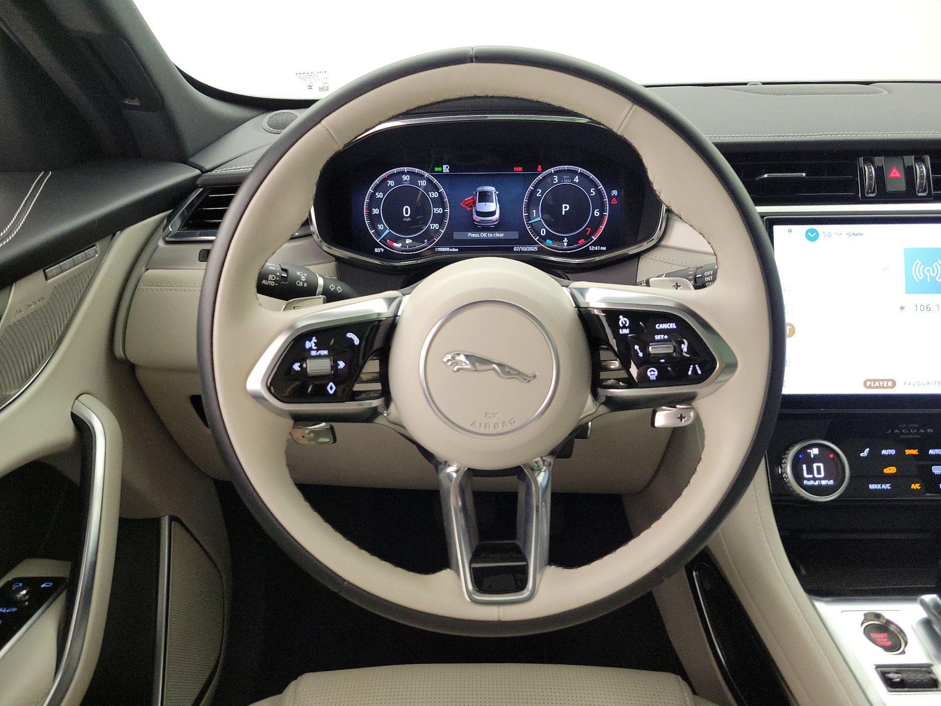 Thumbnail: 2024 Jaguar F-Pace - 10
