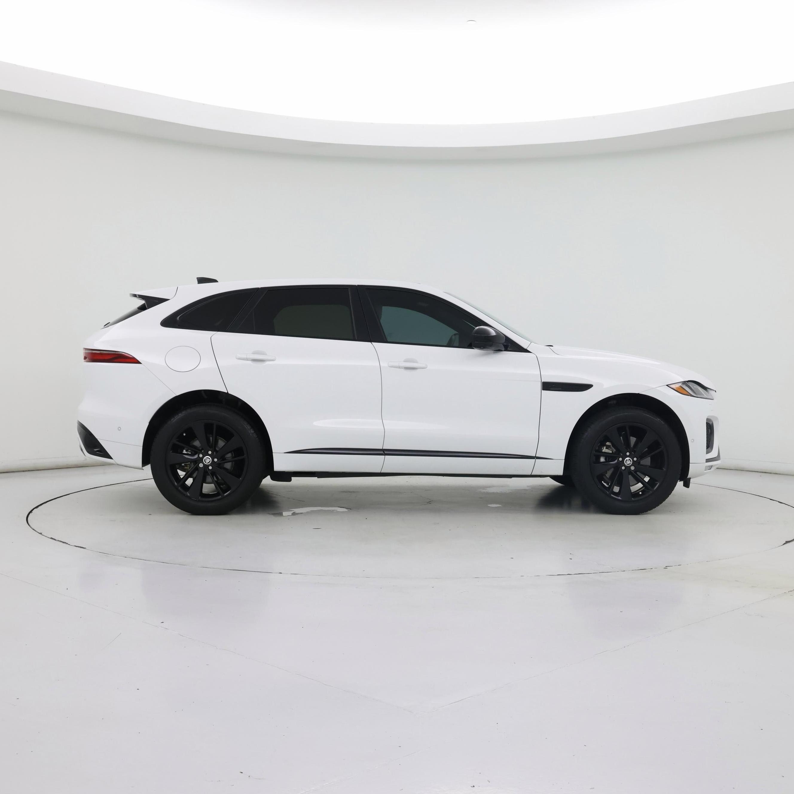 Thumbnail: 2024 Jaguar F-Pace - 7