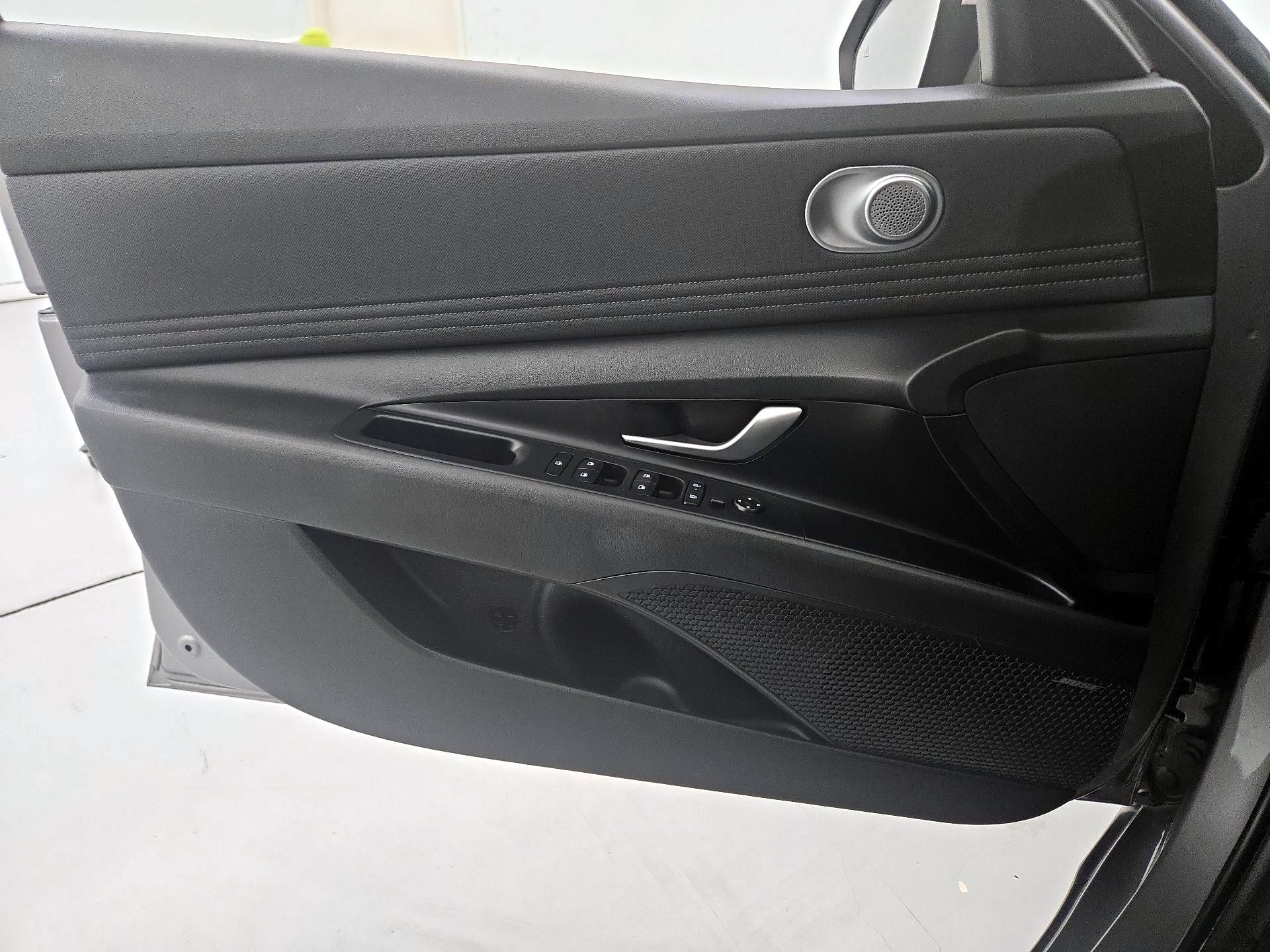 Thumbnail: 2024 Hyundai Elantra - 12