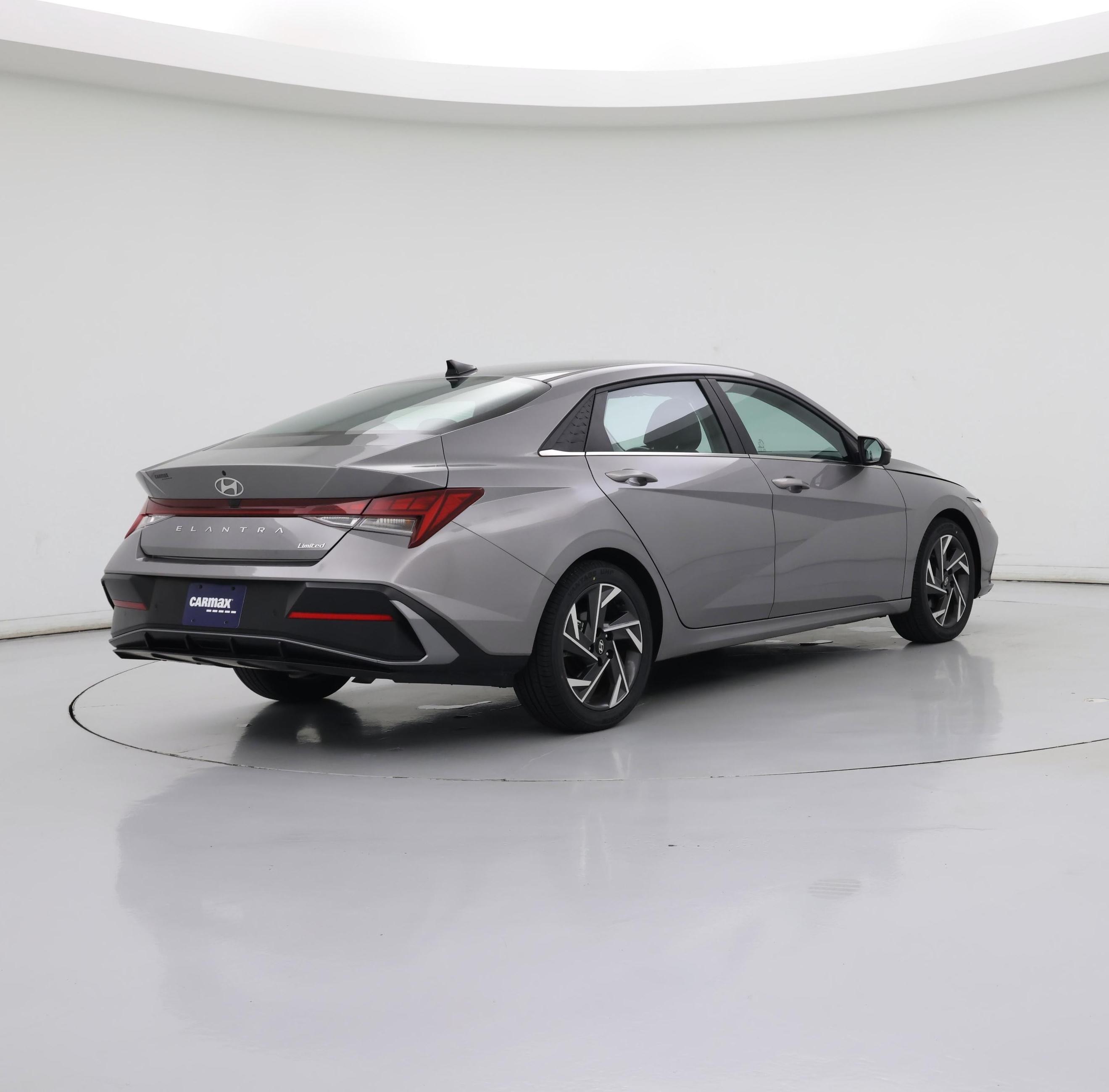 Thumbnail: 2024 Hyundai Elantra - 8