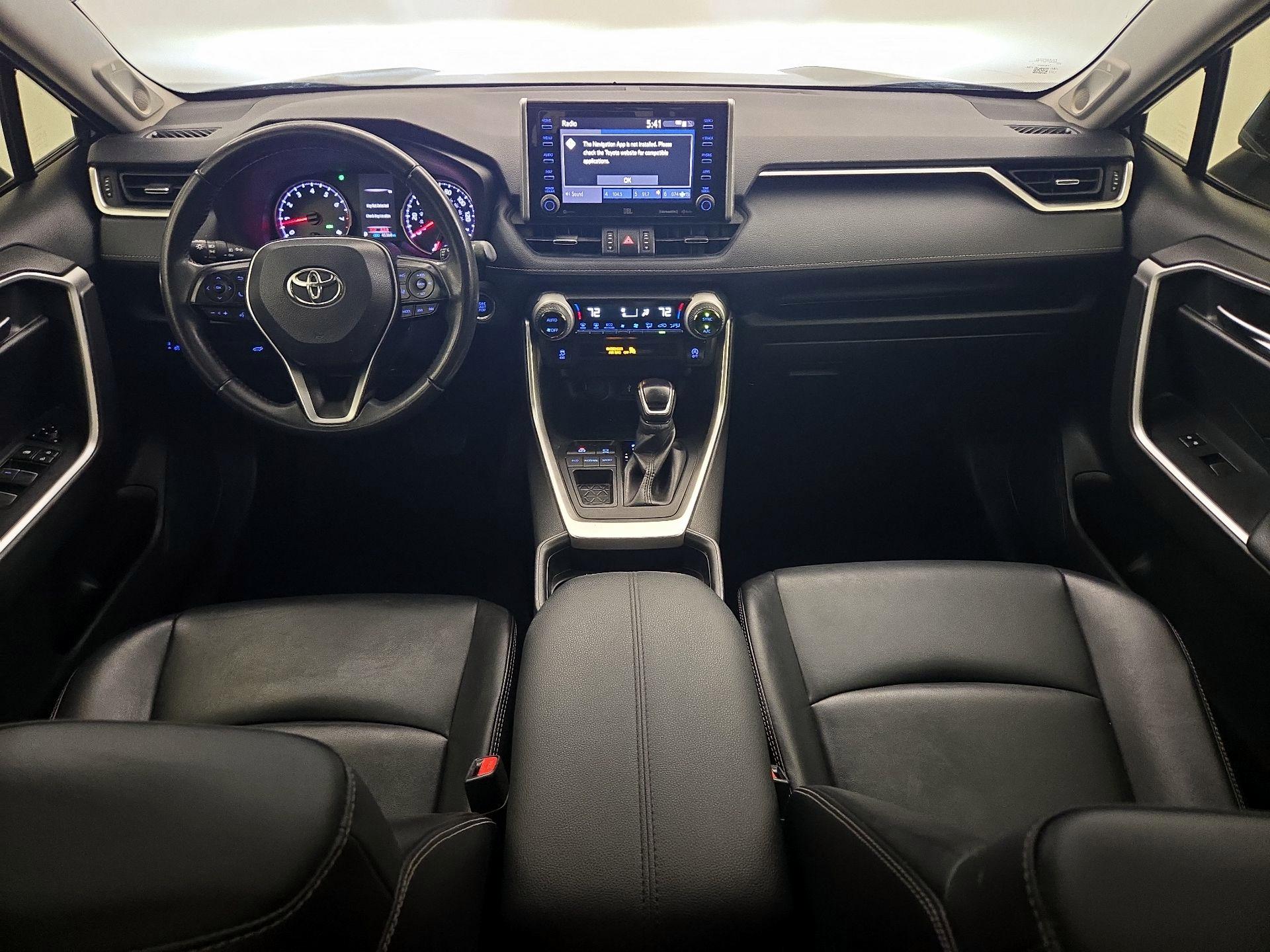Thumbnail: 2020 Toyota RAV4 - 9