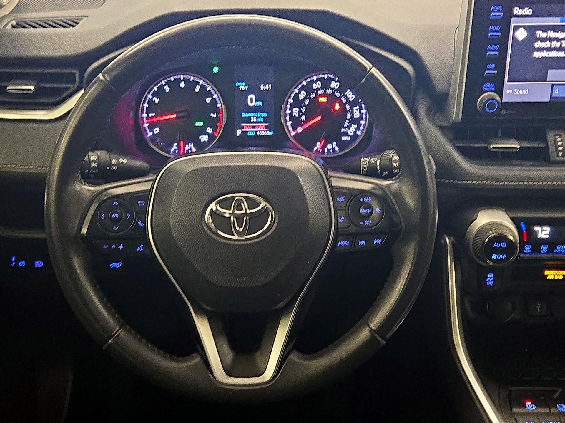 Thumbnail: 2020 Toyota RAV4 - 10